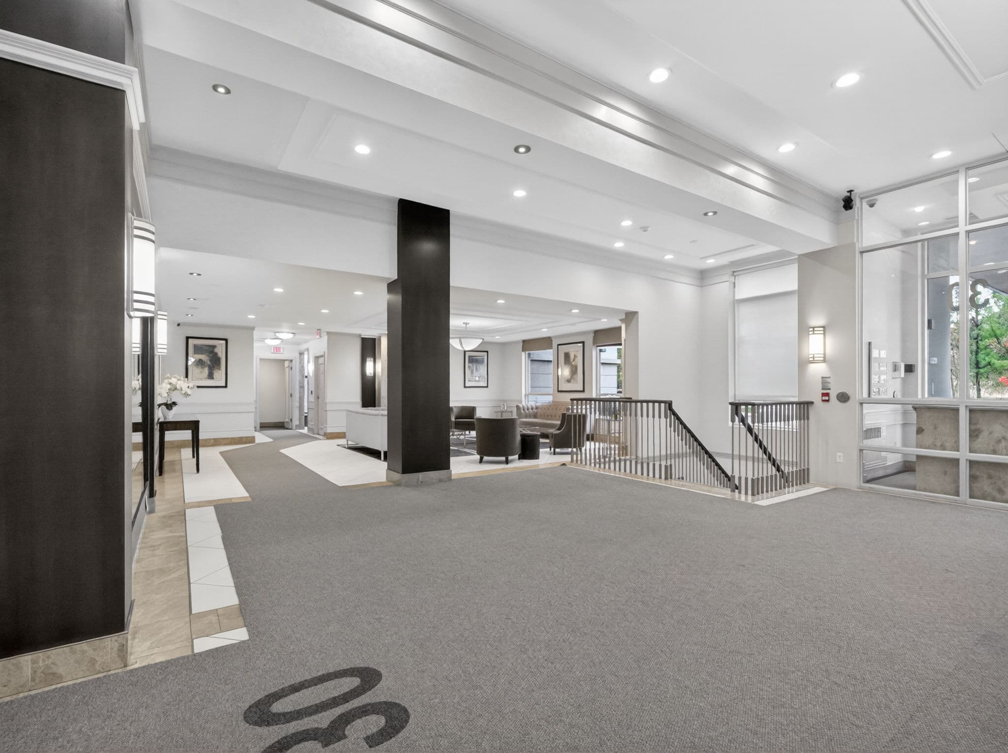 30 N Park Rd Unit 210 Vaughan, ON L4J 0G6