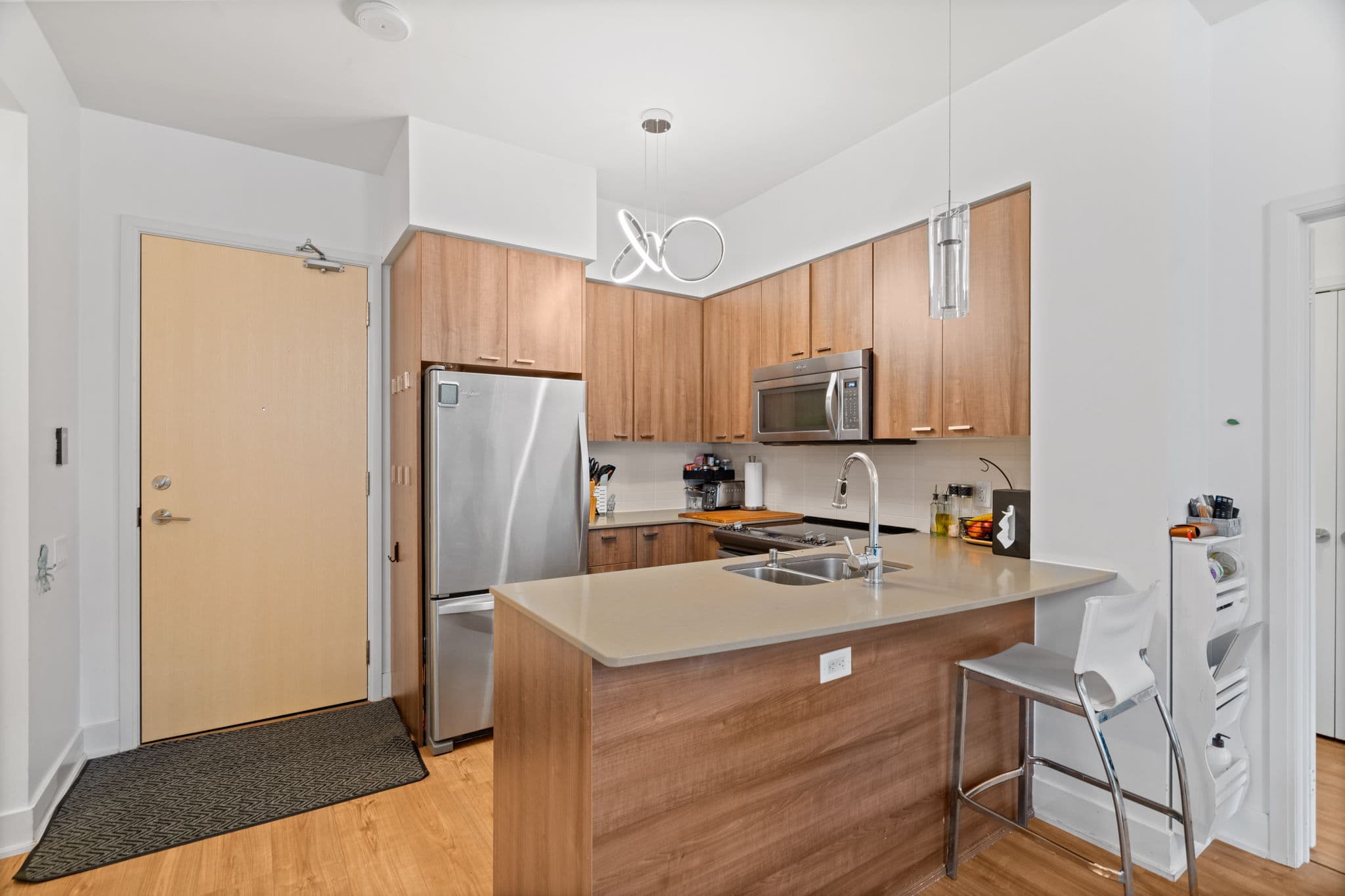 30 Roehampton Ave Unit 603 Toronto, ON M4P 0B9