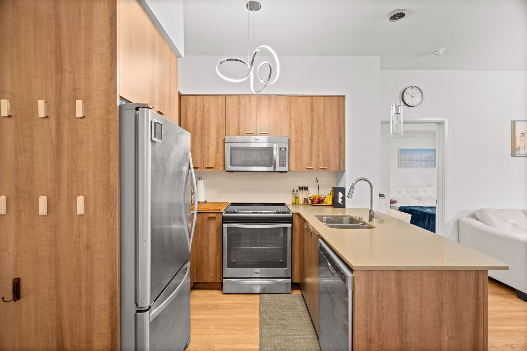 30 Roehampton Ave Unit 603 Toronto, ON M4P 0B9