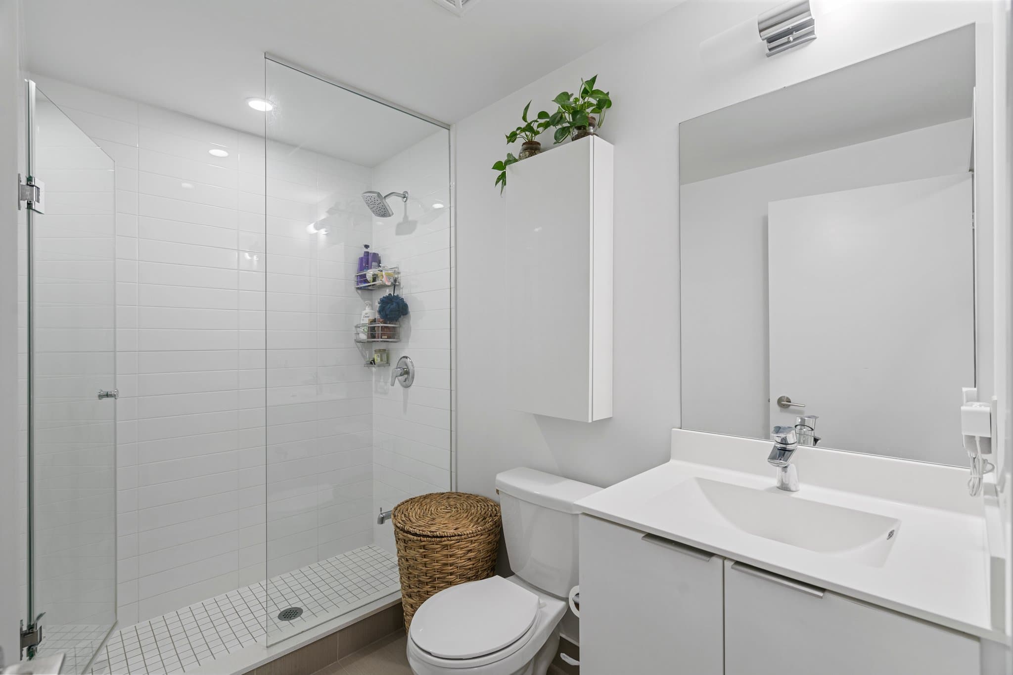 30 Shore Breeze Dr Unit 4121 Toronto, ON M8V 0J1