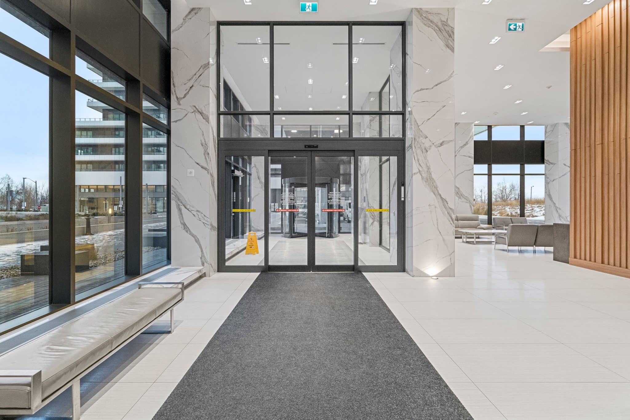 30 Shore Breeze Dr Unit 4121 Toronto, ON M8V 0J1