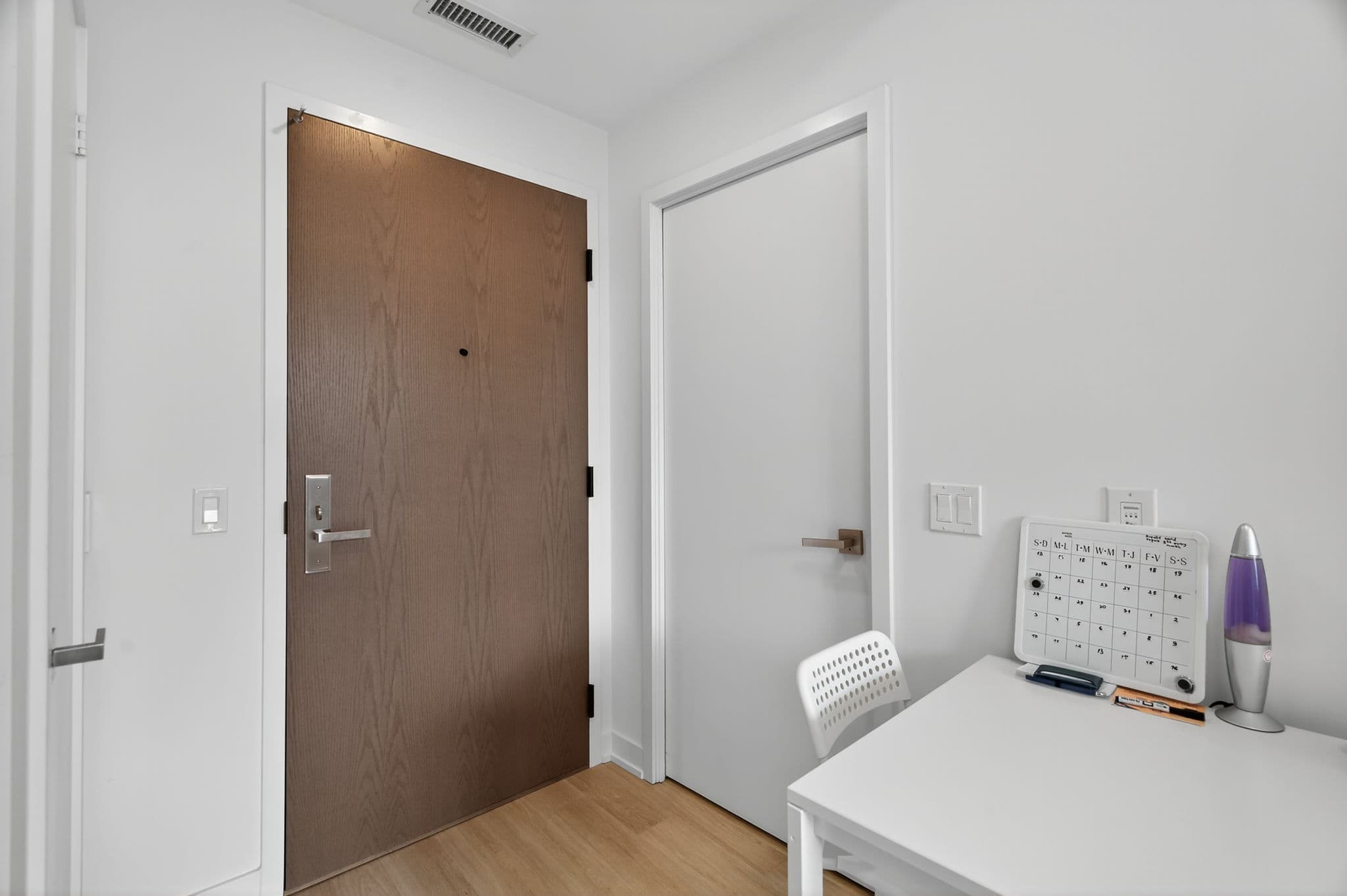 30 Tretti Wy 1204 Toronto, ON M3H 0E3