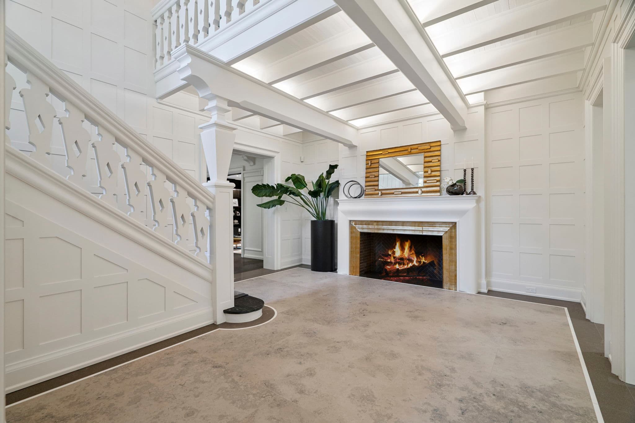 30 Whitney Ave Toronto, ON M4W 2A8