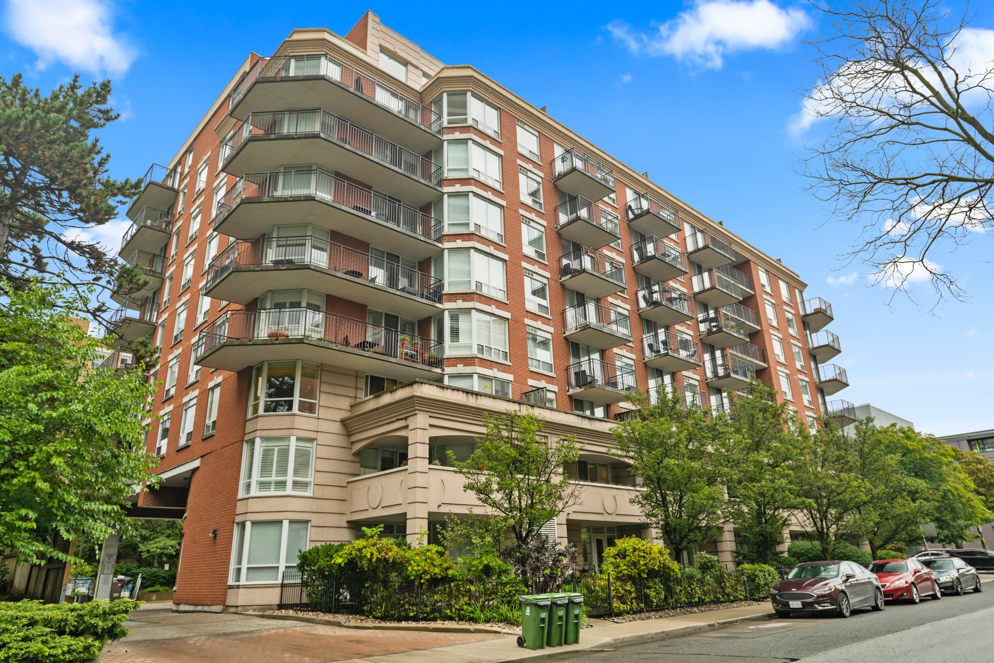 300 Balliol St Suite 412 Toronto, ON M4S 3G6