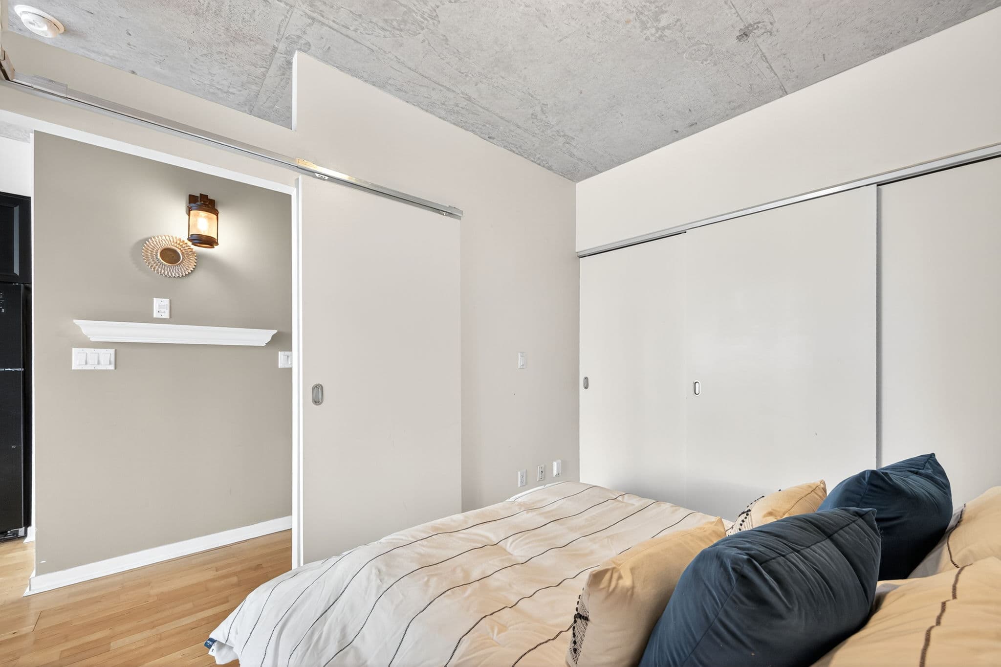 301 Markham St Toronto, ON M6G 4C1