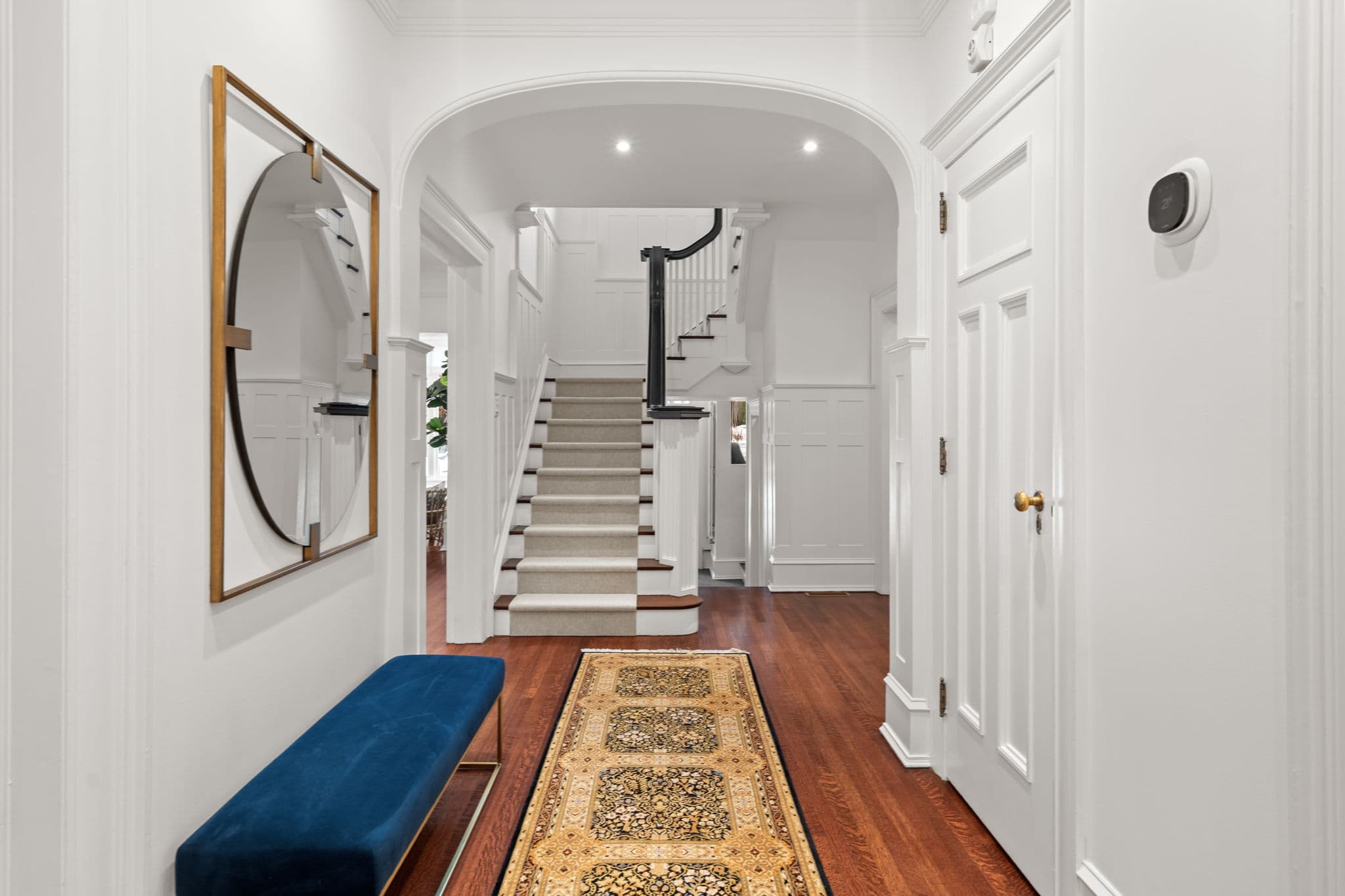 302 Russell Hill Rd Toronto, ON M4V 2T6
