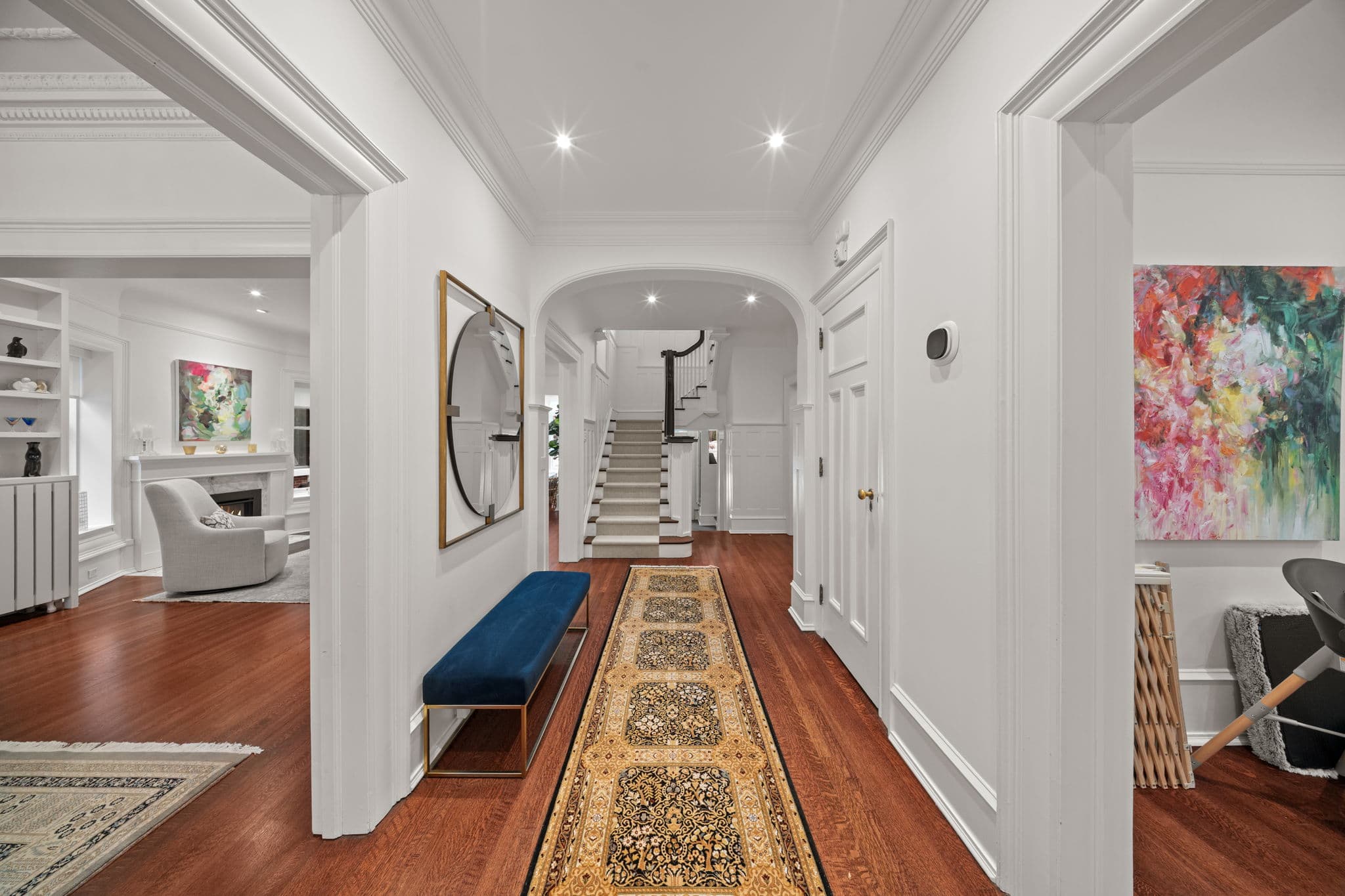 302 Russell Hill Rd Toronto, ON M4V 2T6