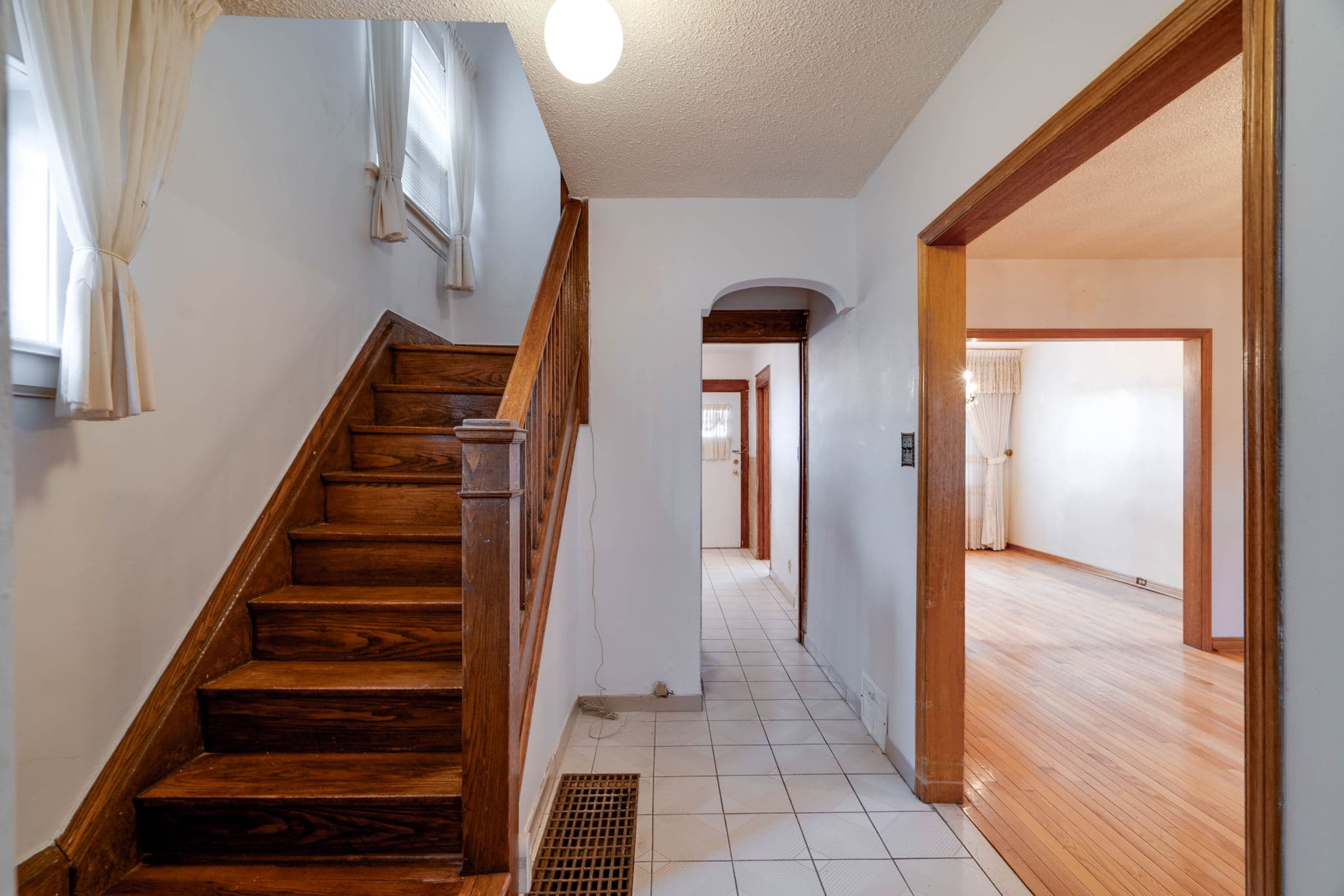 308 Glenholme Ave Toronto, ON M6E 3C8