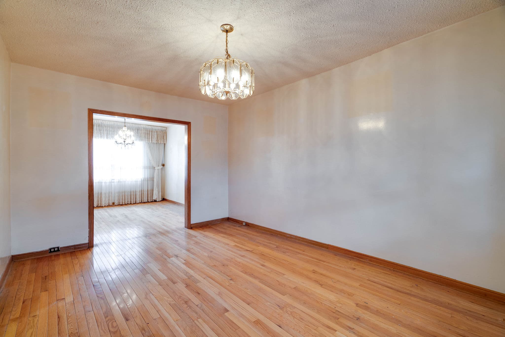 308 Glenholme Ave Toronto, ON M6E 3C8