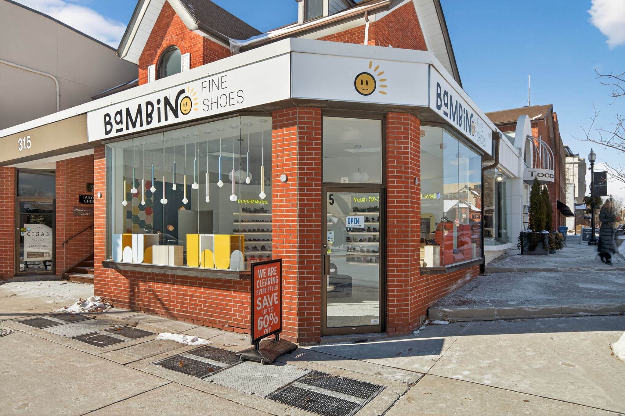 315 Lakeshore Rd E Oakville, ON L6J 1J3