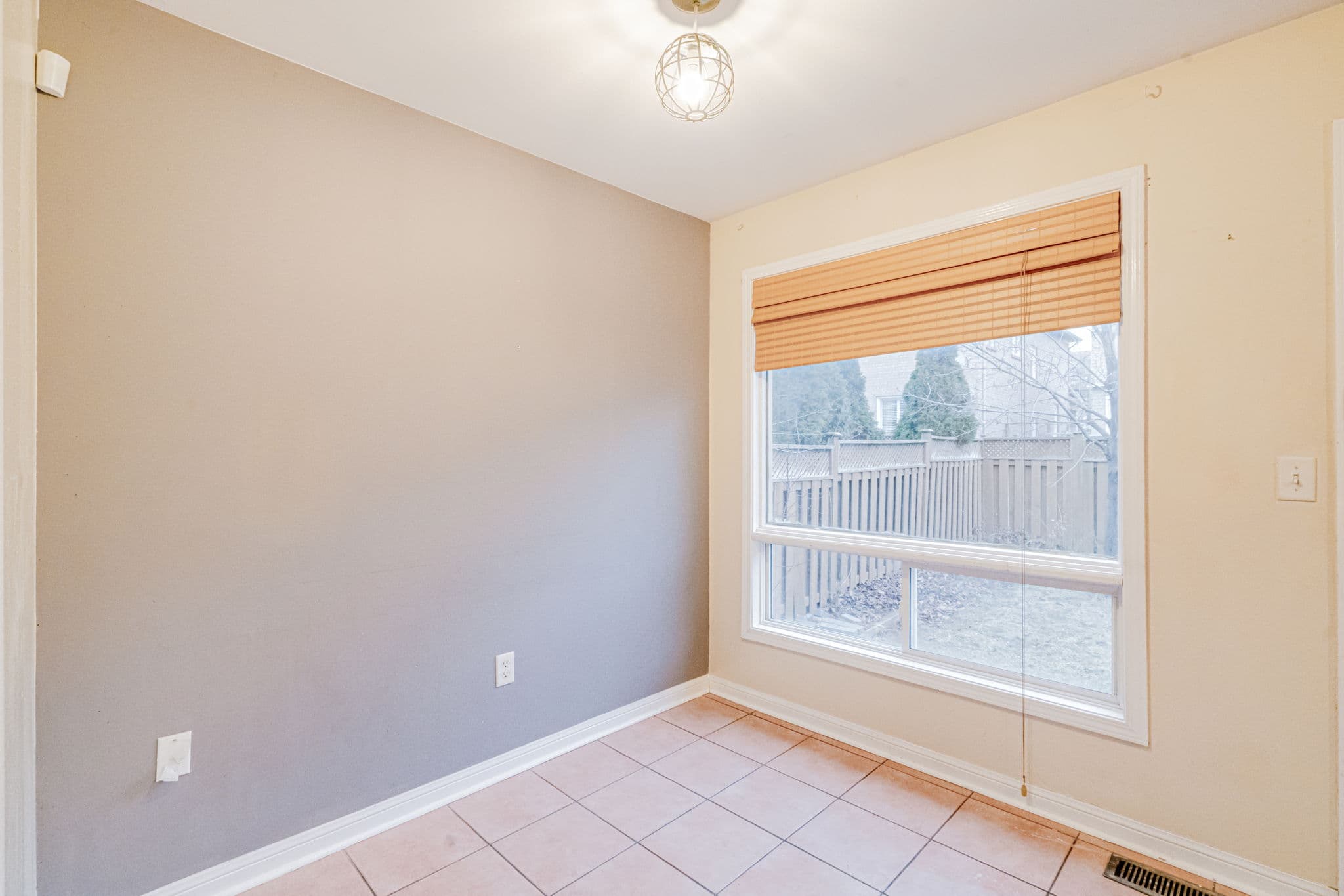 3155 Rock Harbour Rd Mississauga, ON L5B 4G4