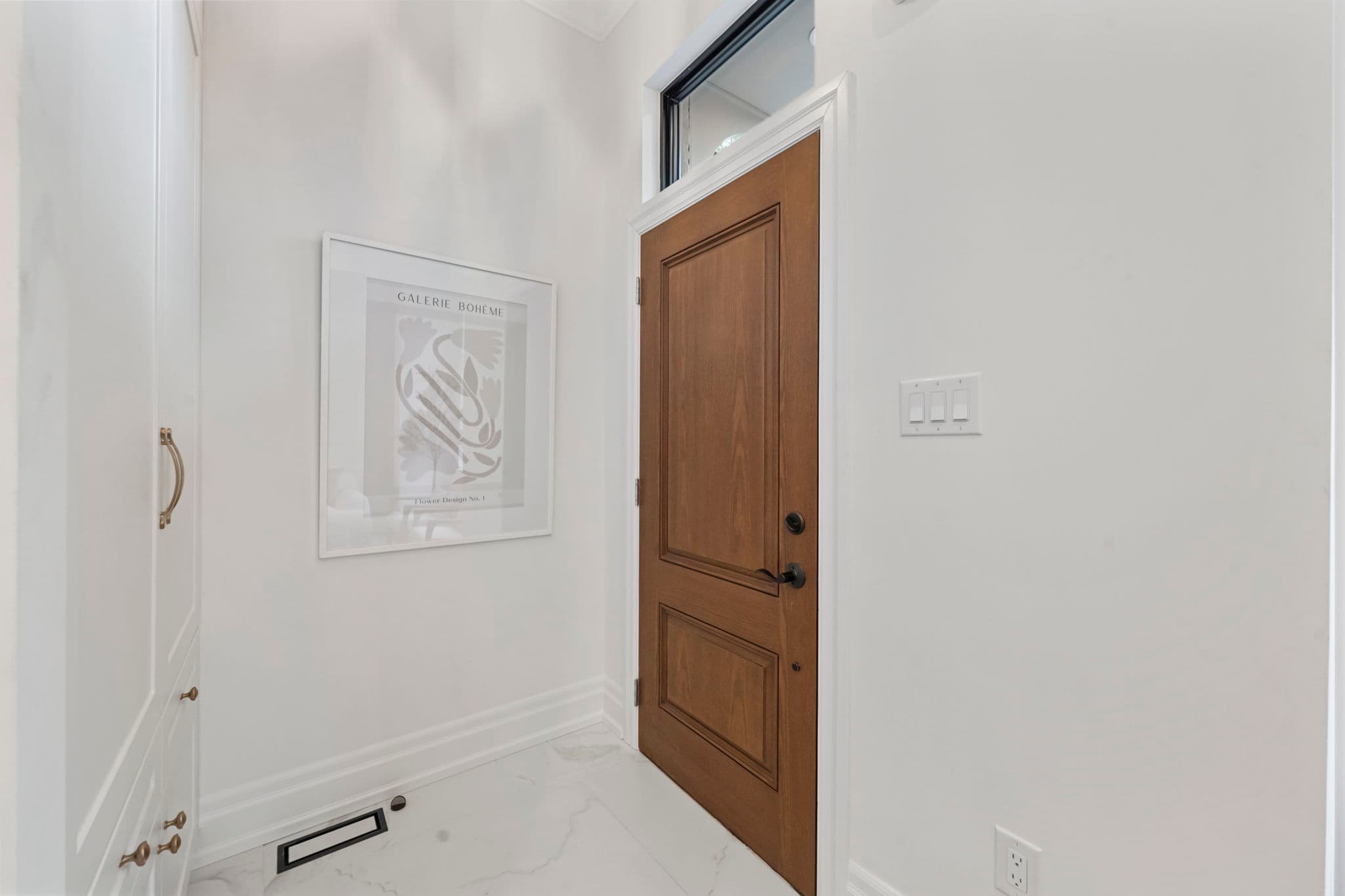 319 Indian Rd Crescent Toronto, ON M6P 2G9
