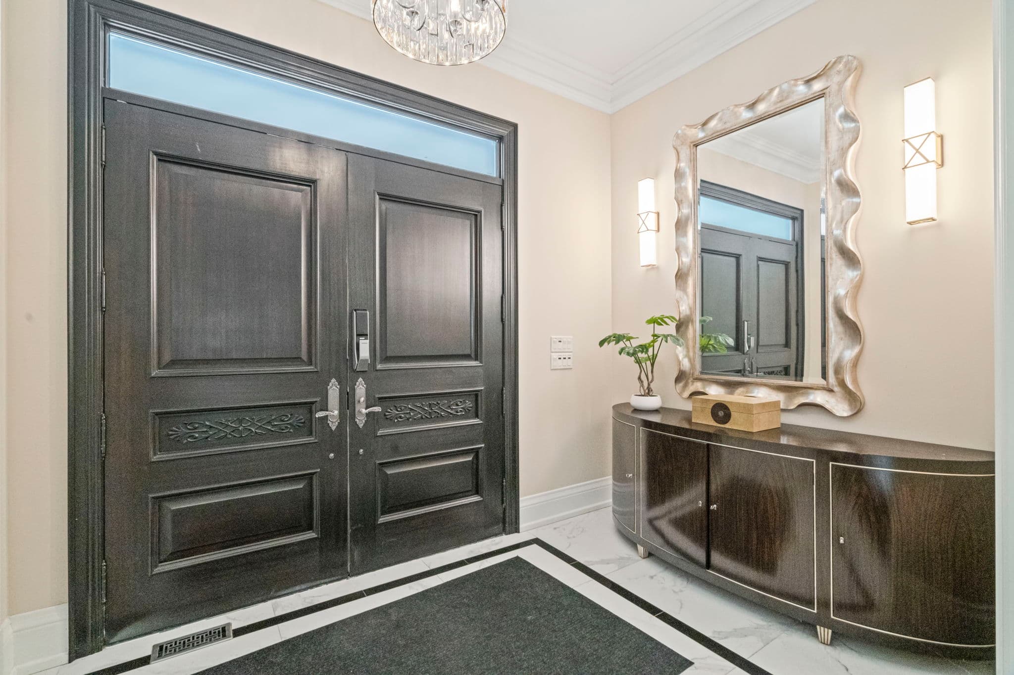 32 Truman Rd Toronto, ON M2L 2L4