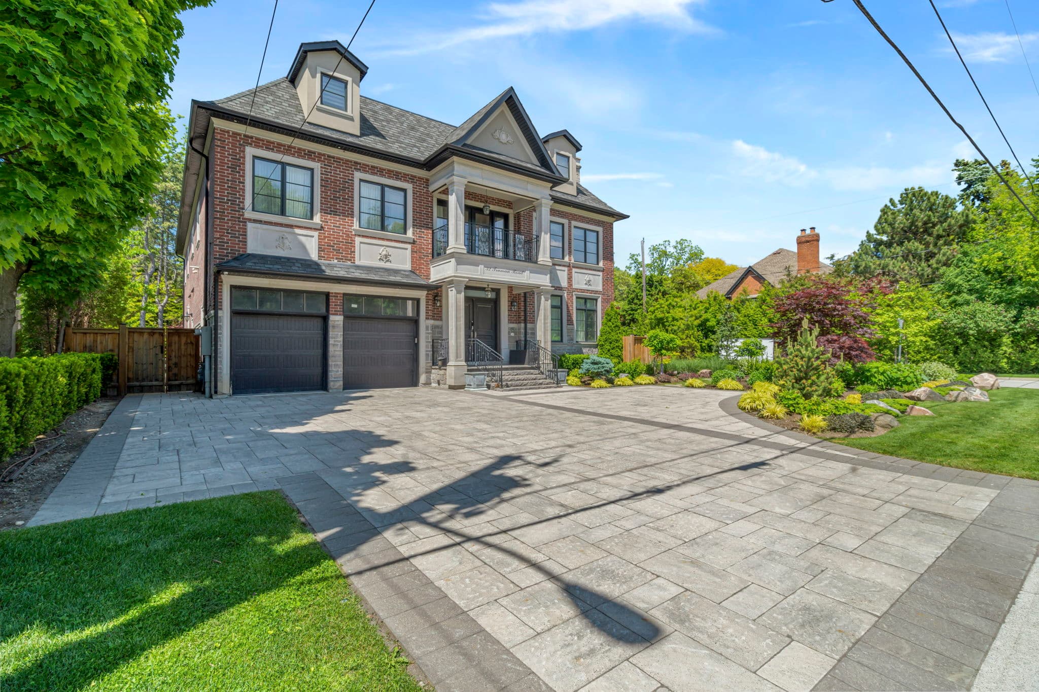32 Truman Rd Toronto, ON M2L 2L4