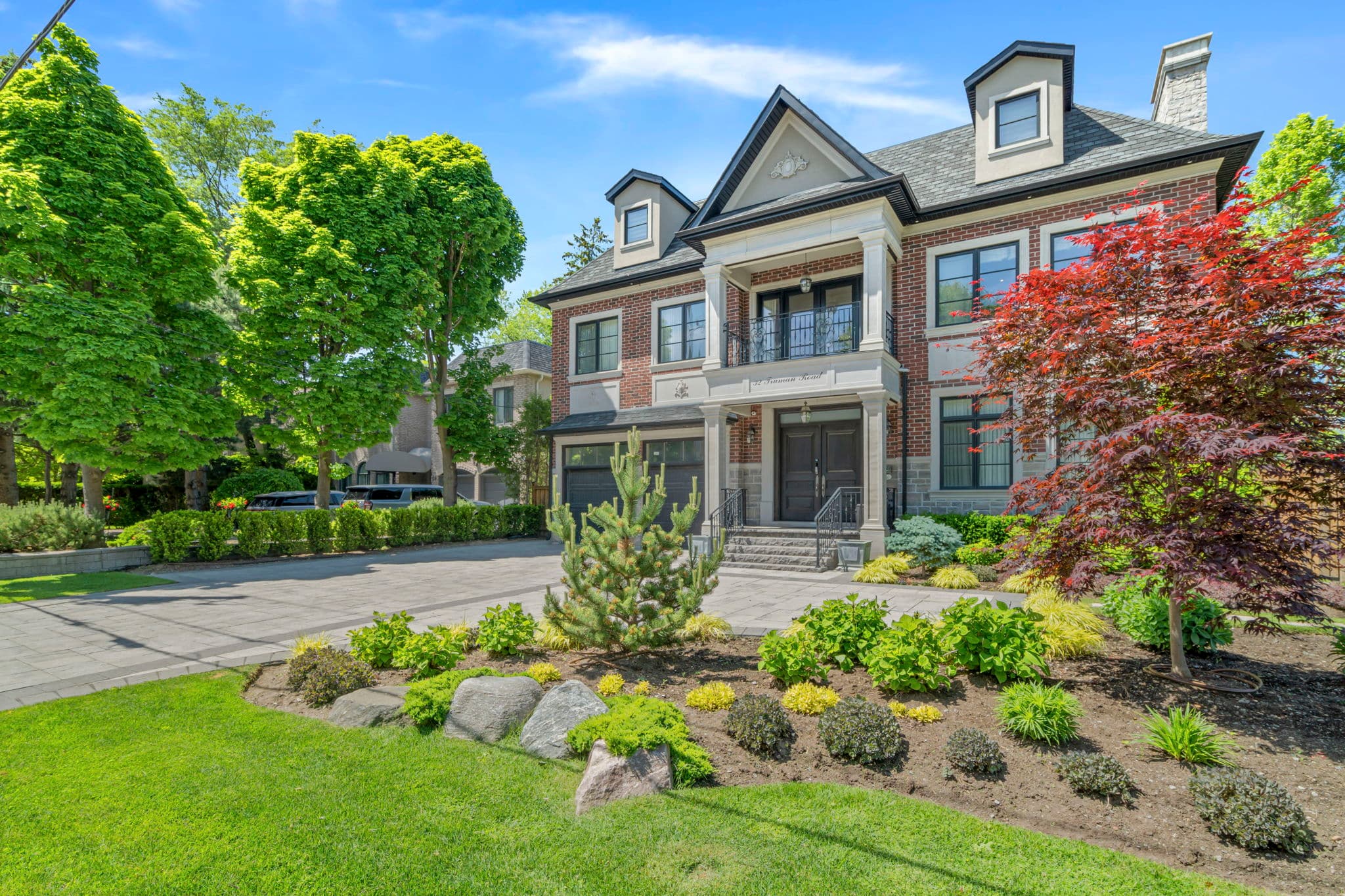 32 Truman Rd Toronto, ON M2L 2L4