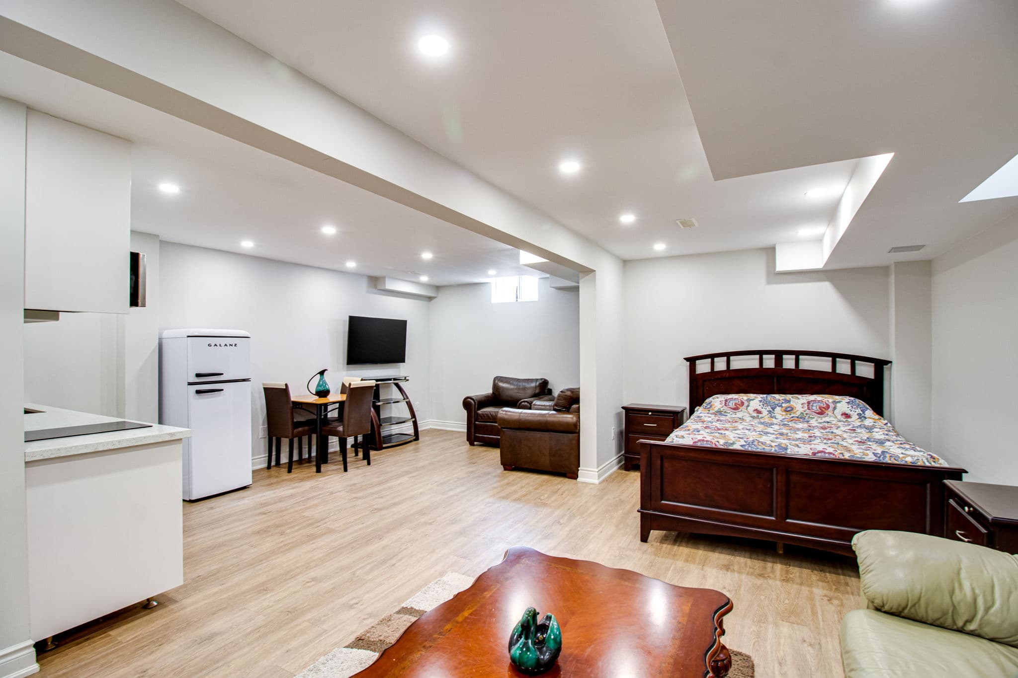 321 Rita's Ave - Basement Newmarket, ON L3X 2N2