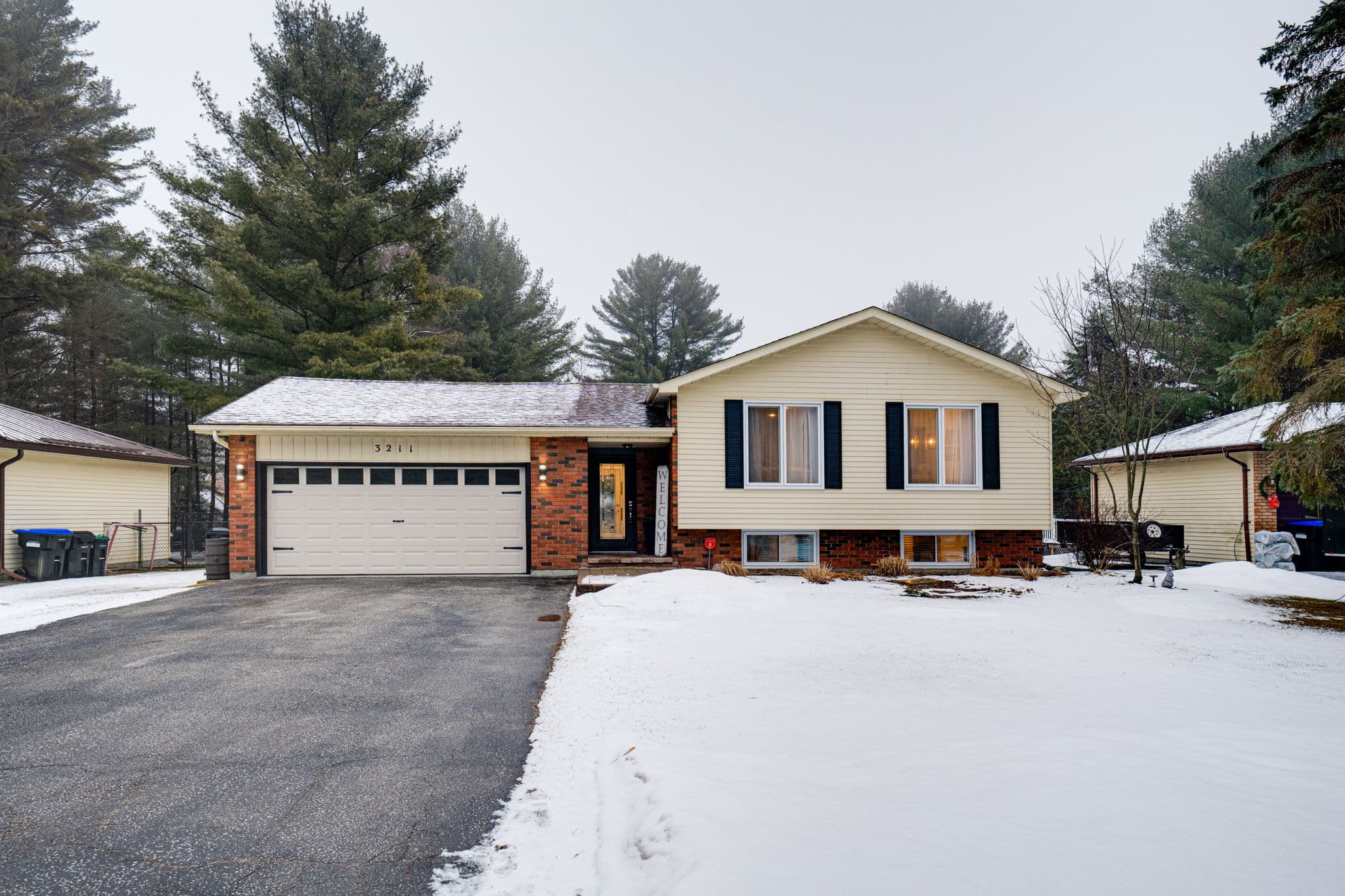 3211 25th Side Rd Innisfil, ON L9S 2J7