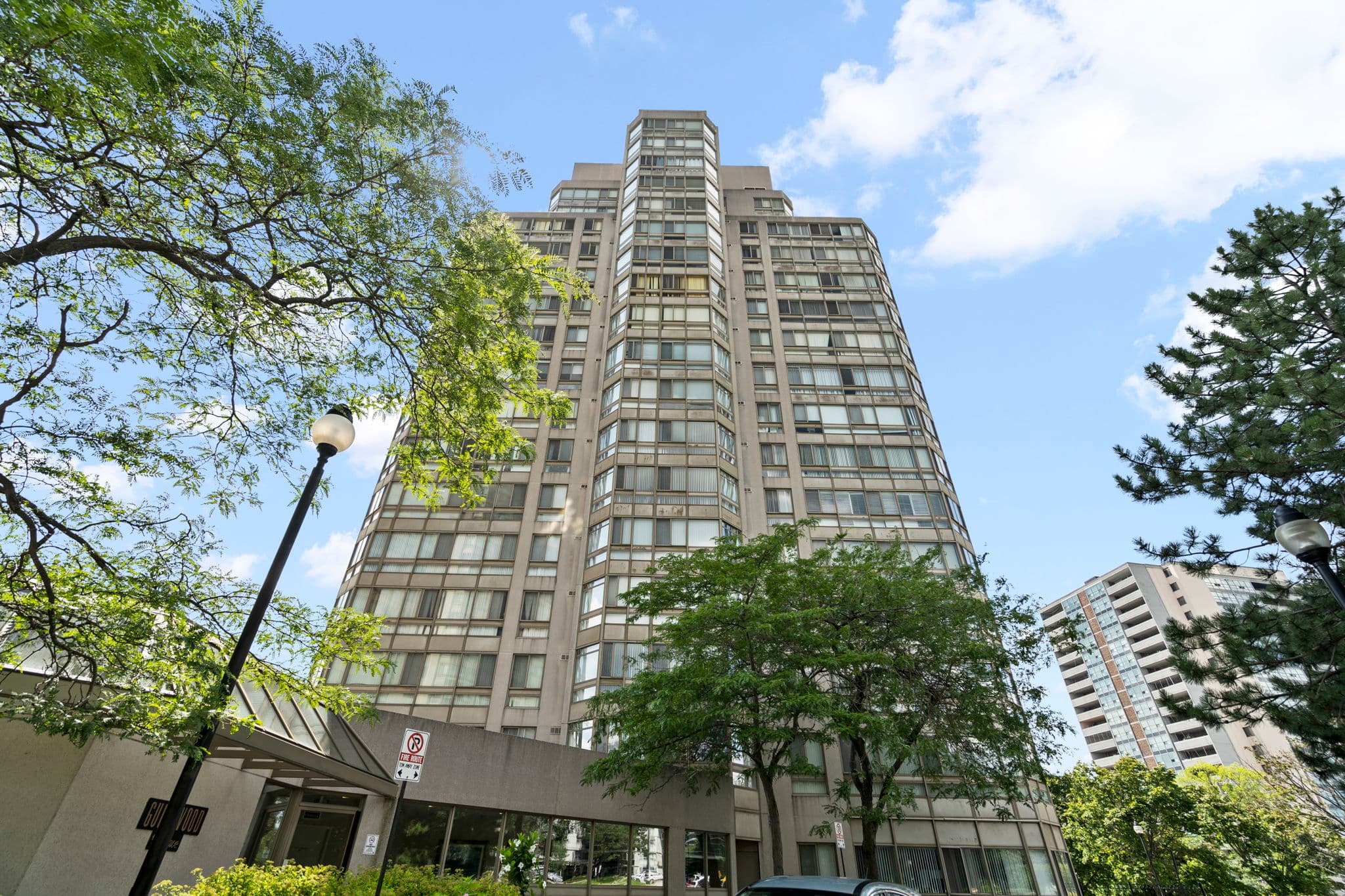 3231 Eglinton Ave E Unit 1501b Toronto, ON M1J 3N5
