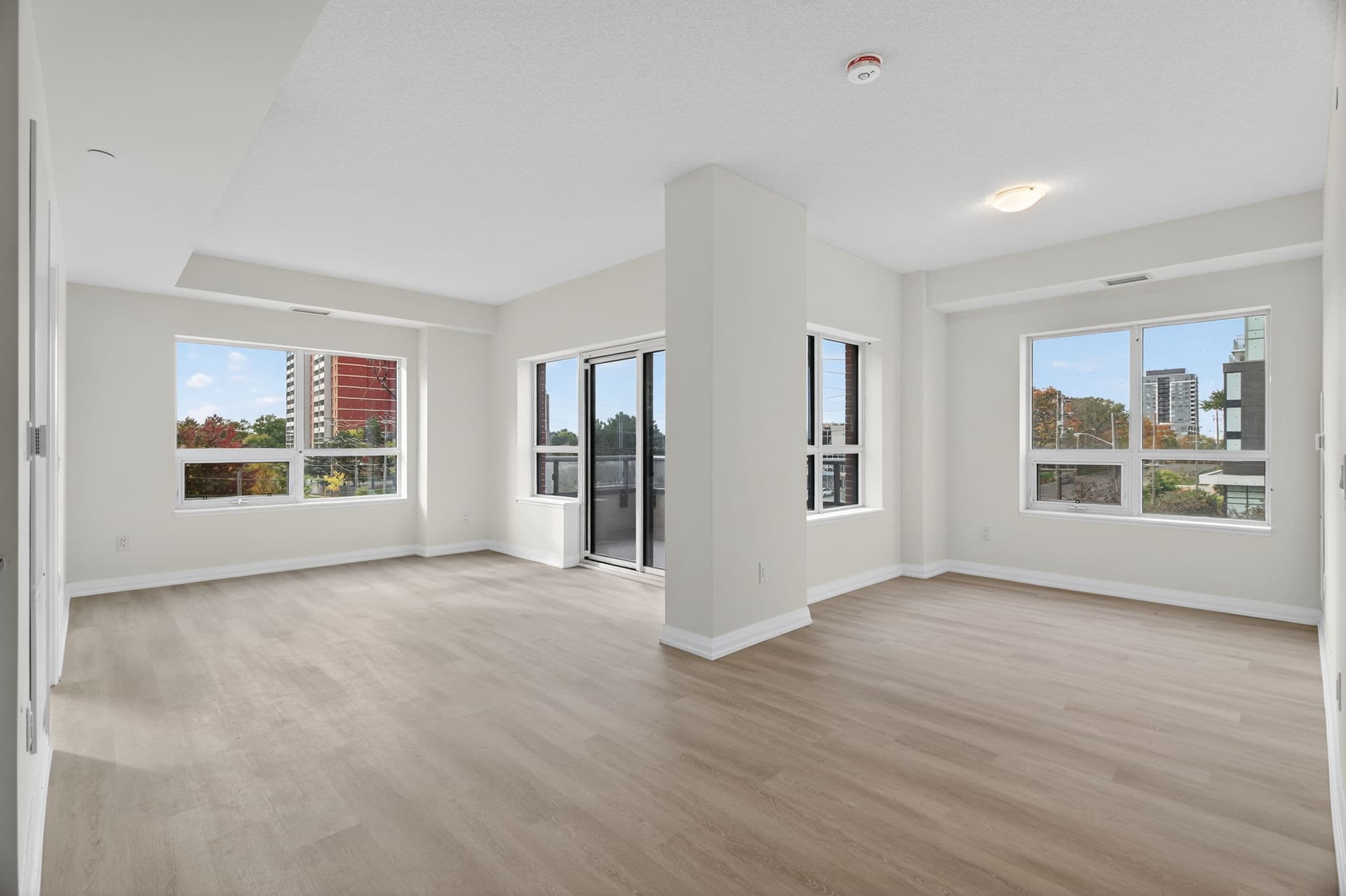 3260 Sheppard Ave E Unit 414 Toronto, ON M1T 3K3