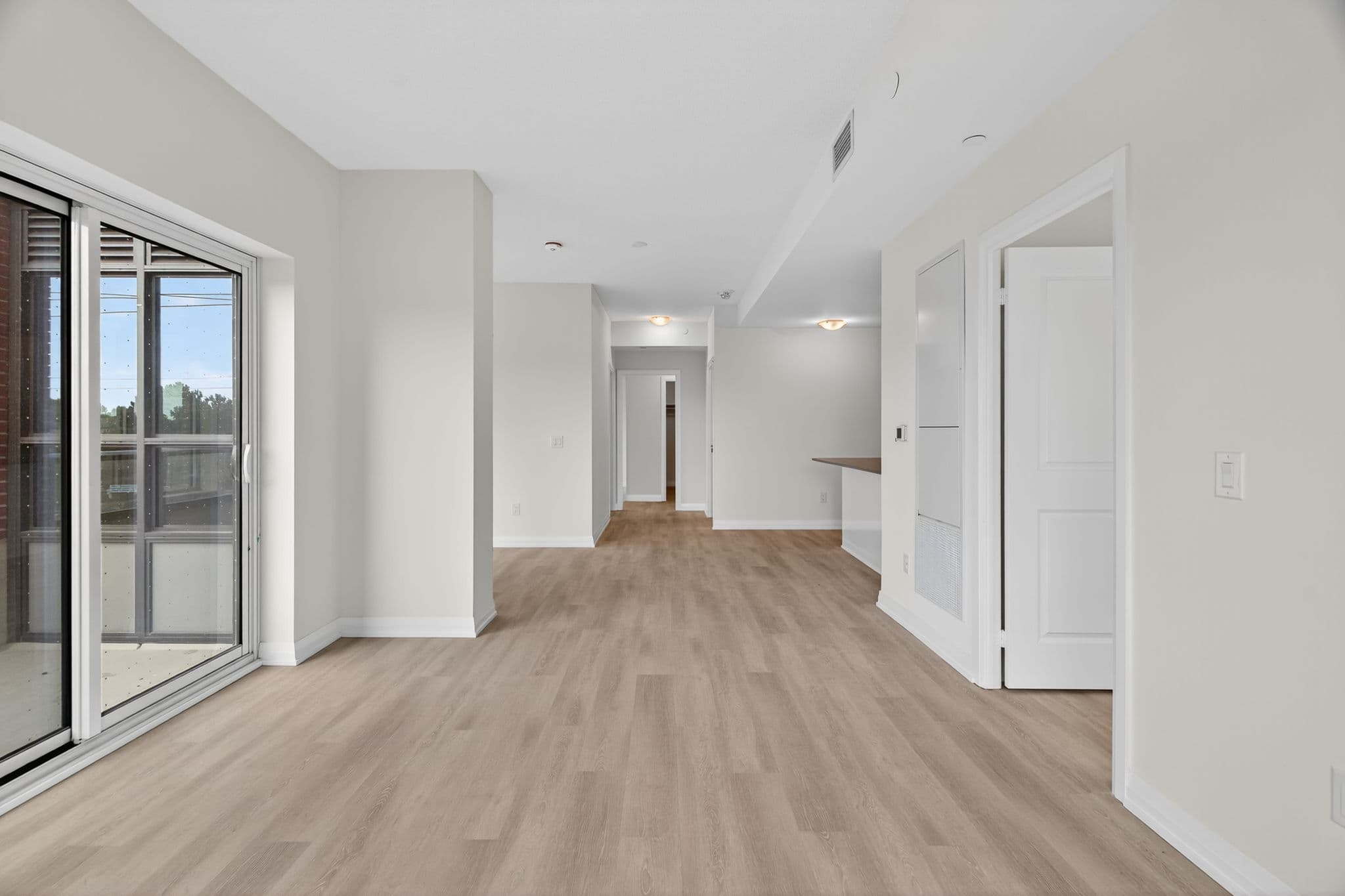 3260 Sheppard Ave E Unit 414 Toronto, ON M1T 3K3