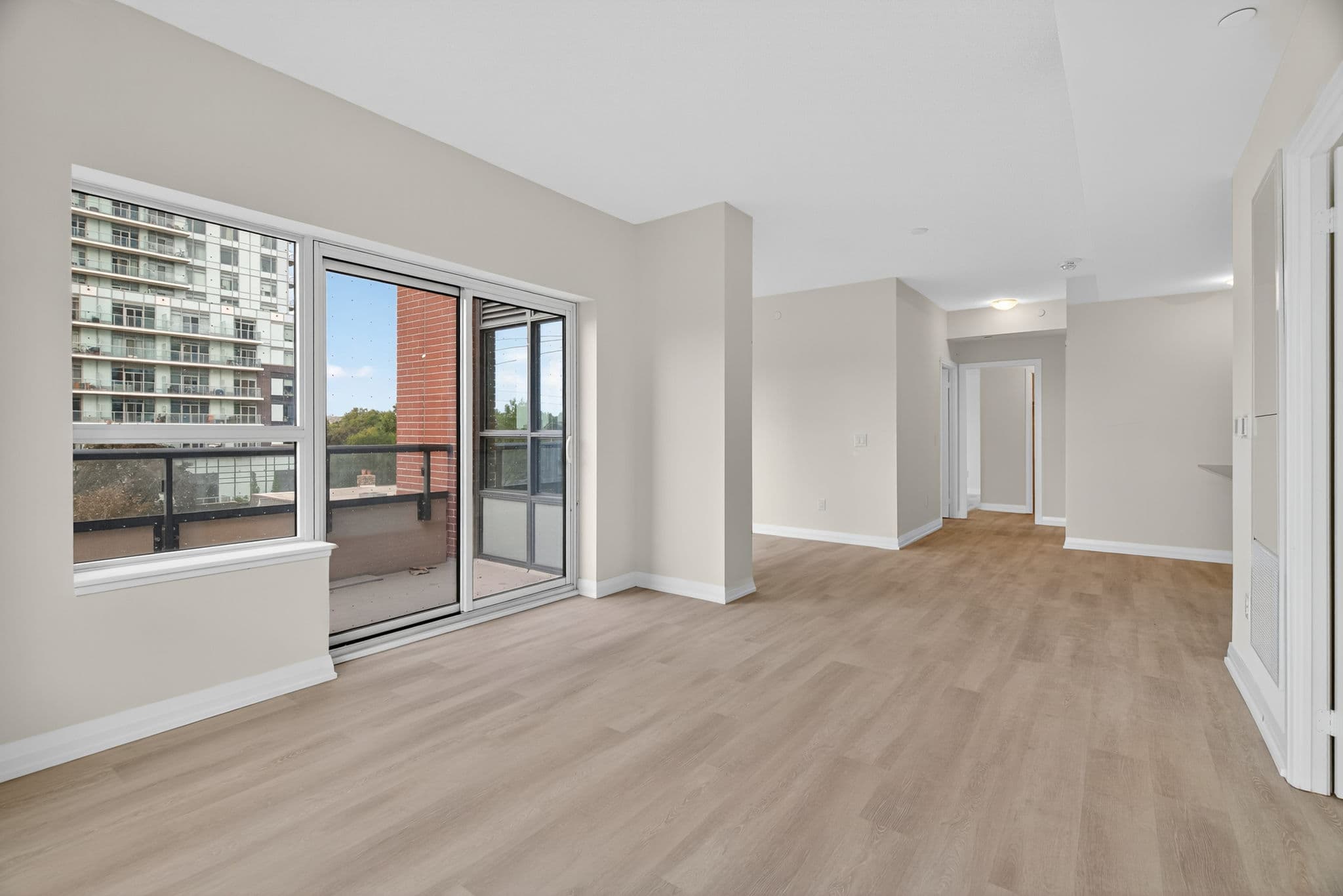 3260 Sheppard Ave E Unit 414 Toronto, ON M1T 3K3