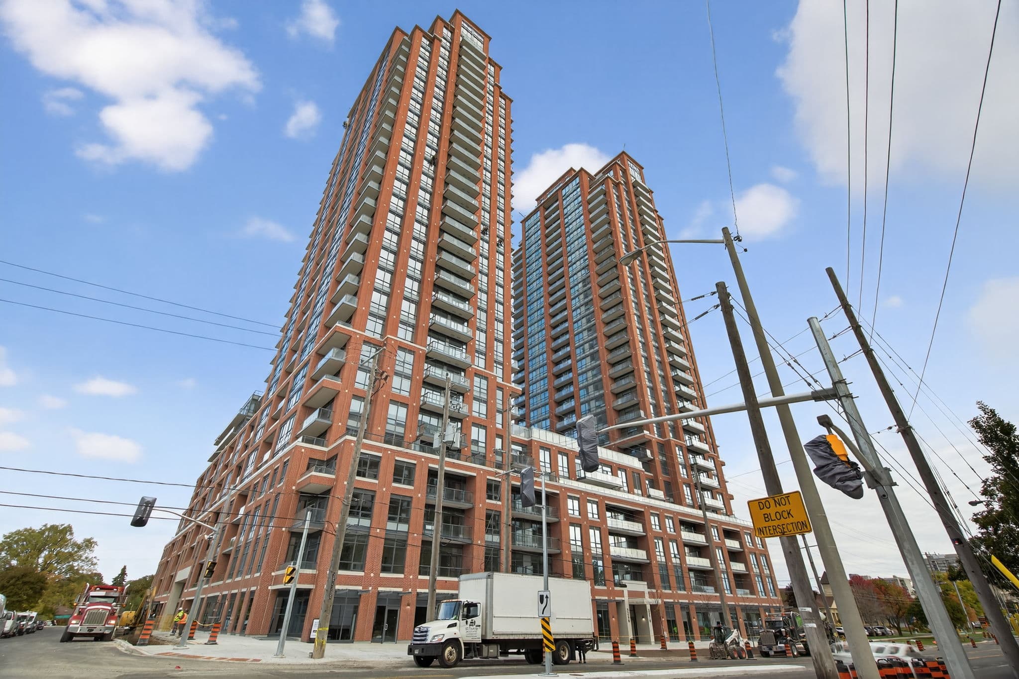 3260 Sheppard Ave E Unit 414 Toronto, ON M1T 3K3