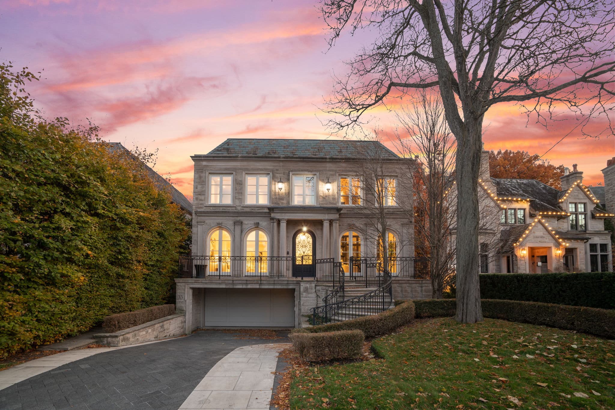 33 Blyth Hill Rd Toronto, ON M4N 3L6