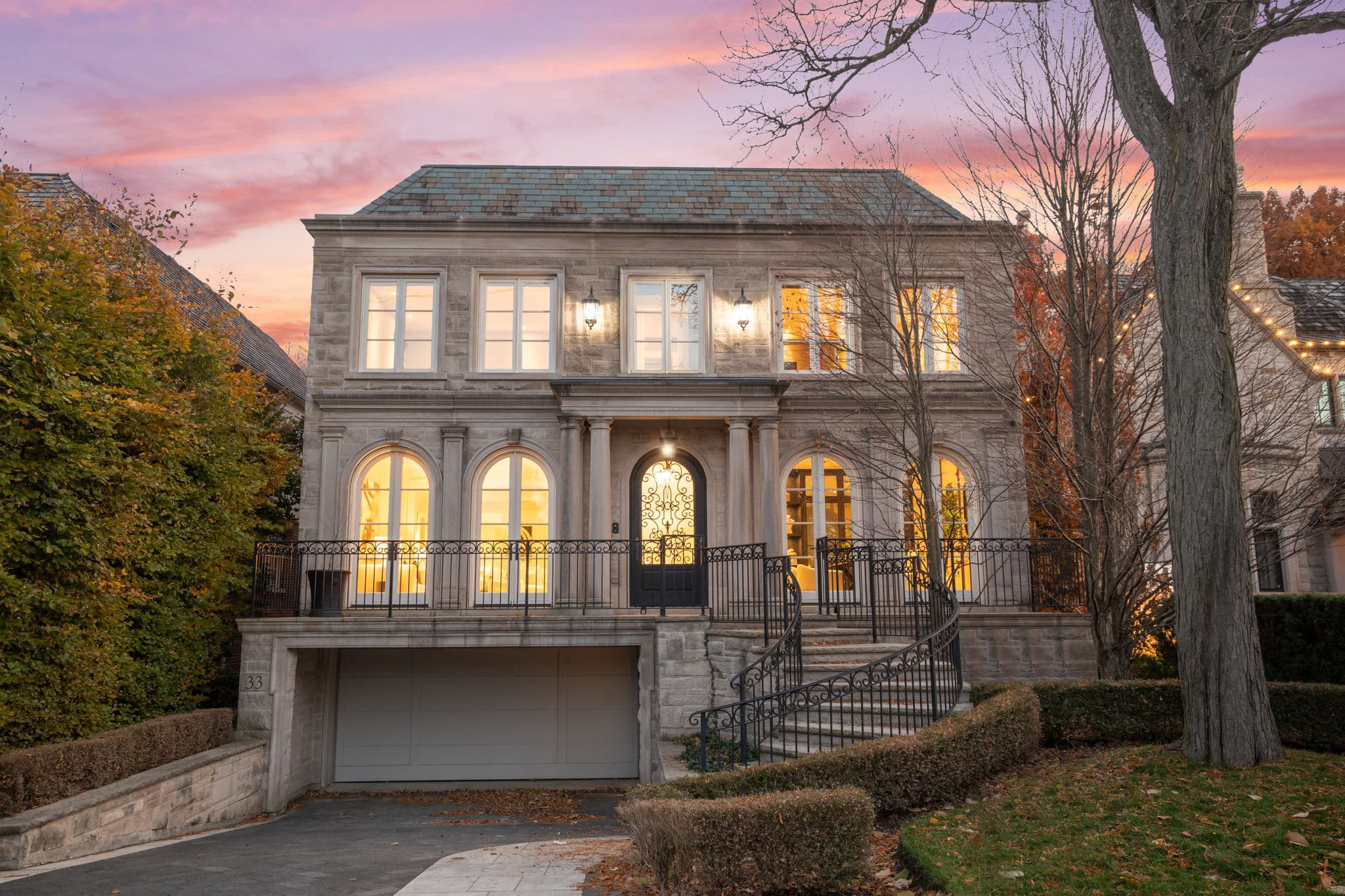 33 Blyth Hill Rd Toronto, ON M4N 3L6