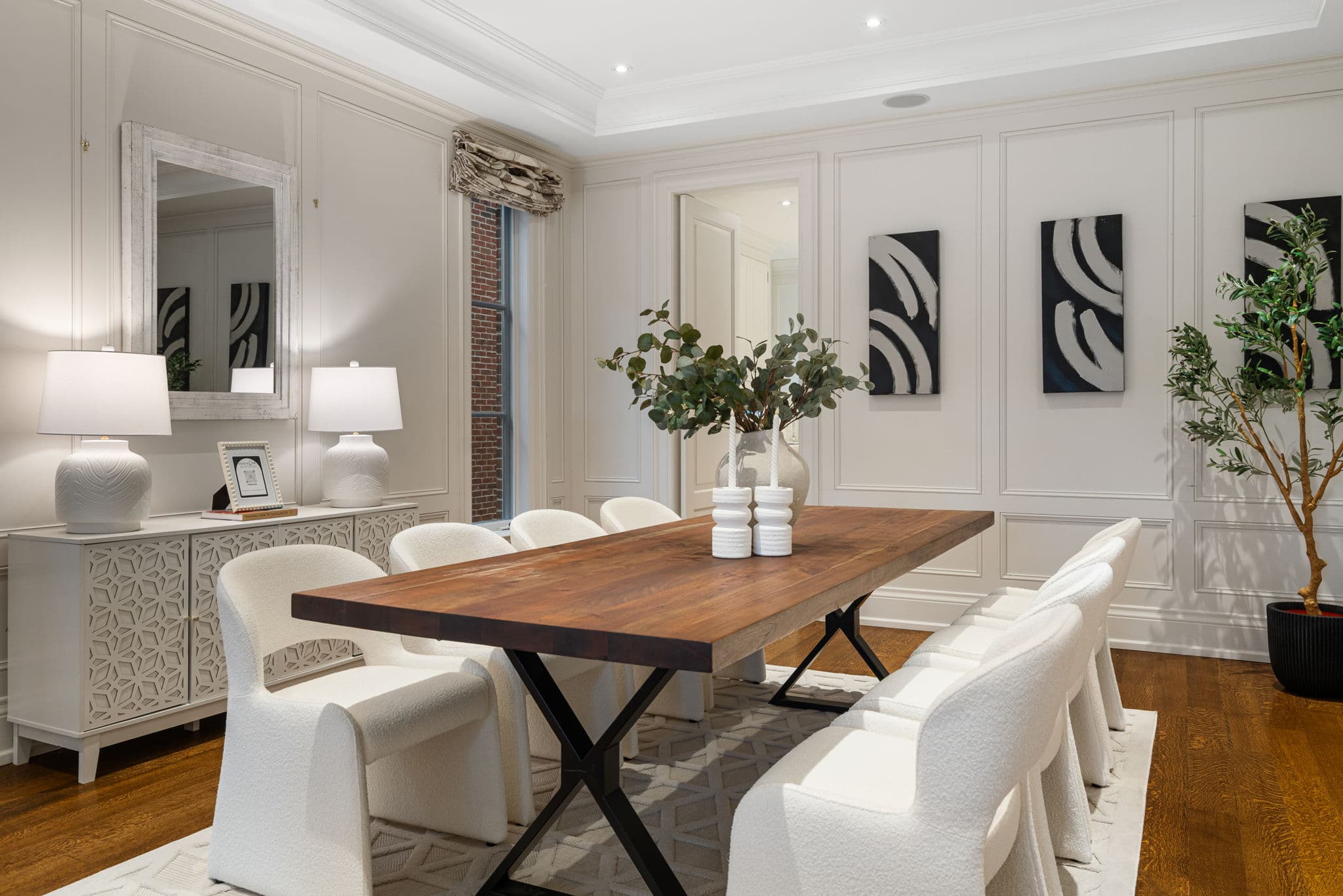 33 Blyth Hill Rd Toronto, ON M4N 3L6