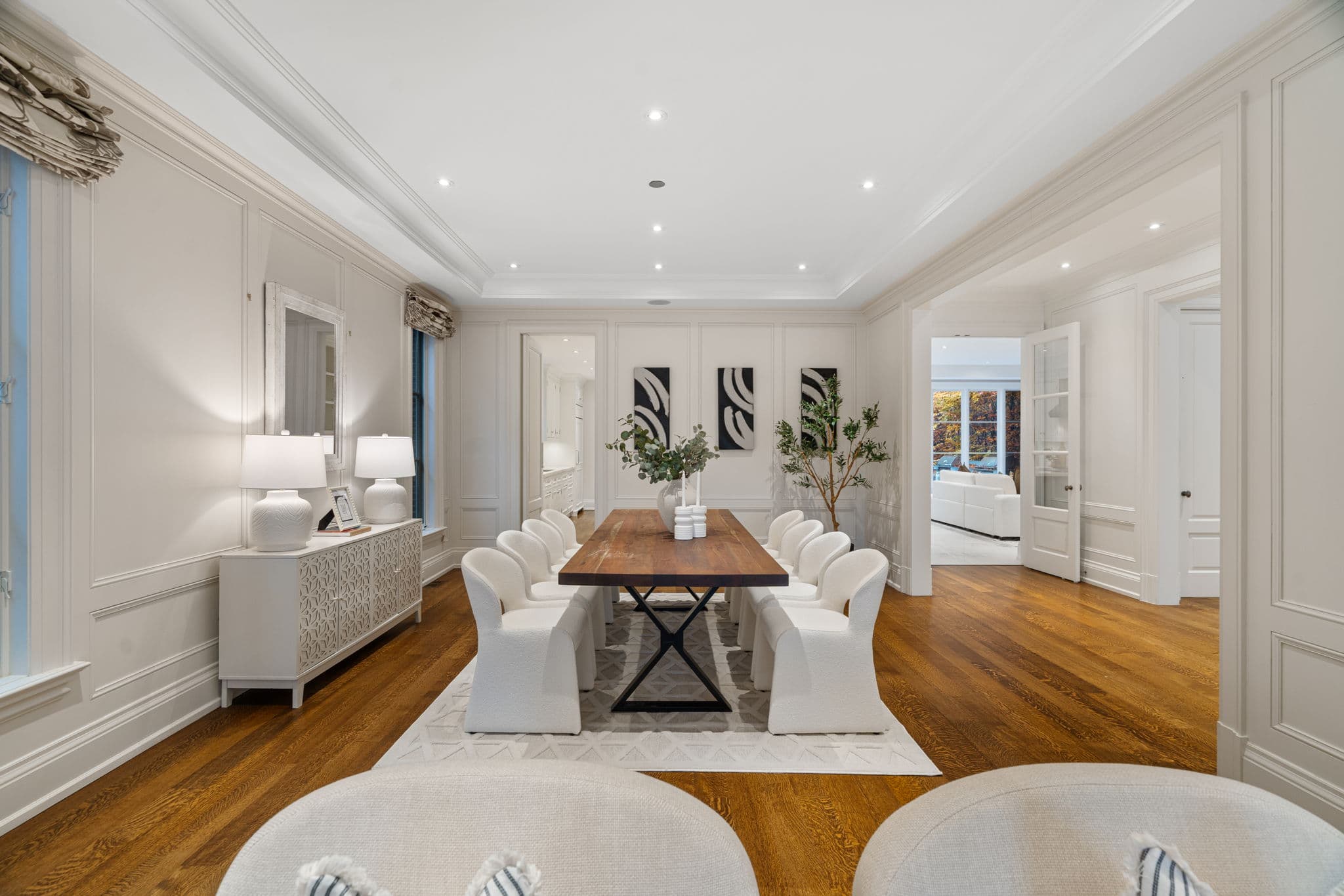 33 Blyth Hill Rd Toronto, ON M4N 3L6
