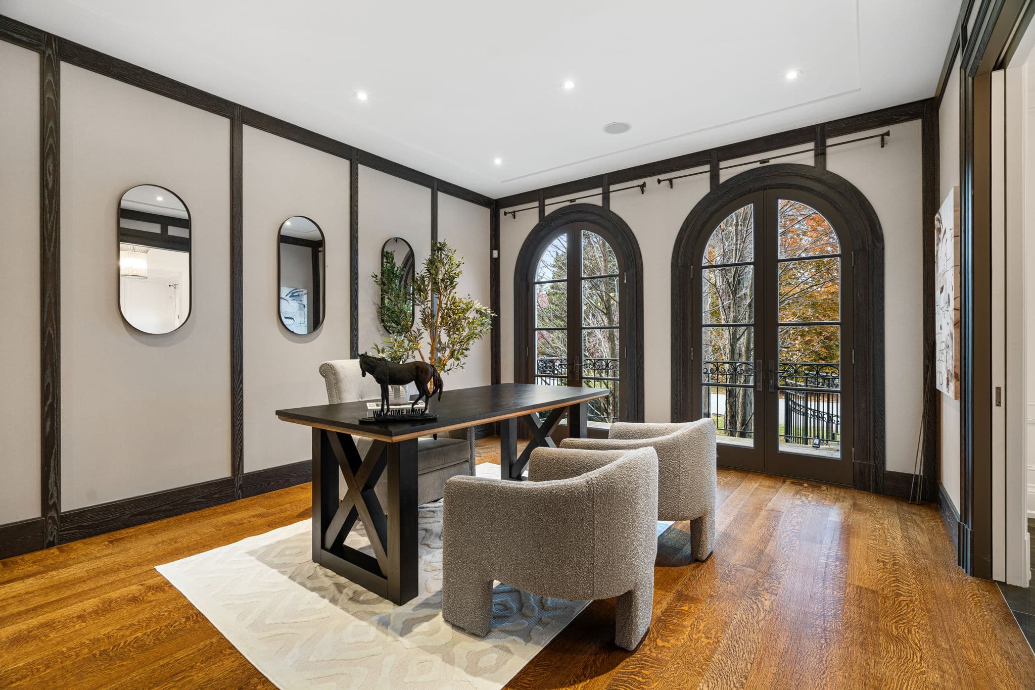 33 Blyth Hill Rd Toronto, ON M4N 3L6