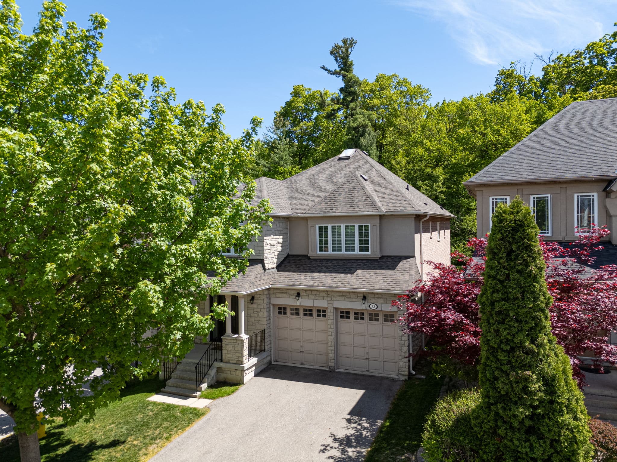 33 Chopin Blvd Vaughan, ON L4J 8Y6