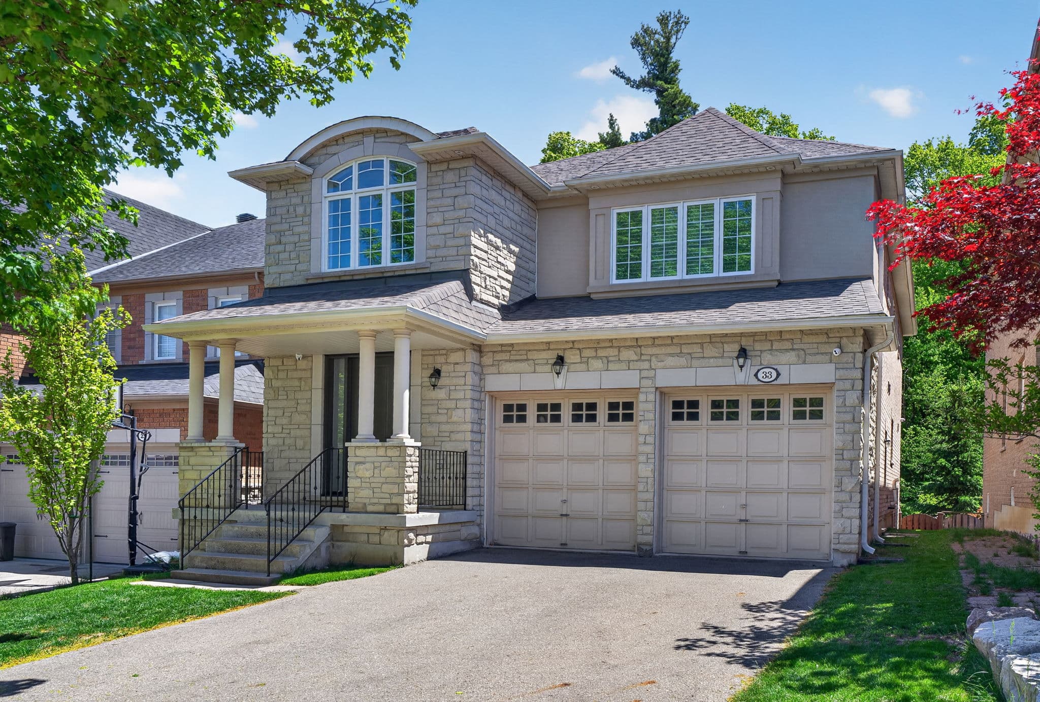 33 Chopin Blvd Vaughan, ON L4J 8Y6