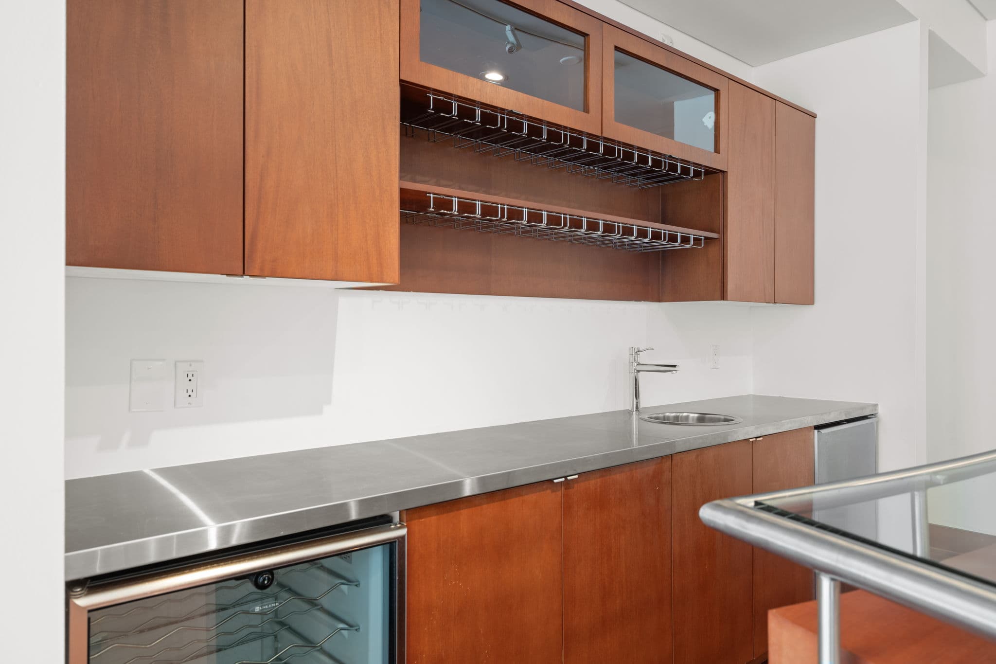 33 Fairway Heights Dr Markham, ON L3T 3A7