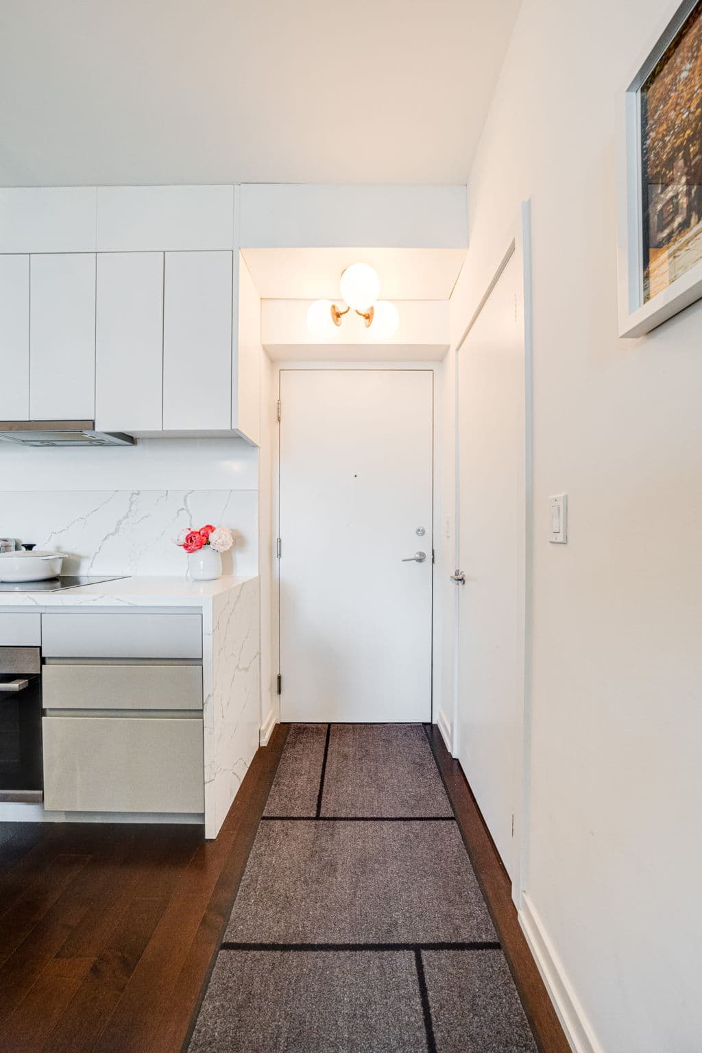 33 Lombard St Unit 2004 Toronto, ON M5C 3H8