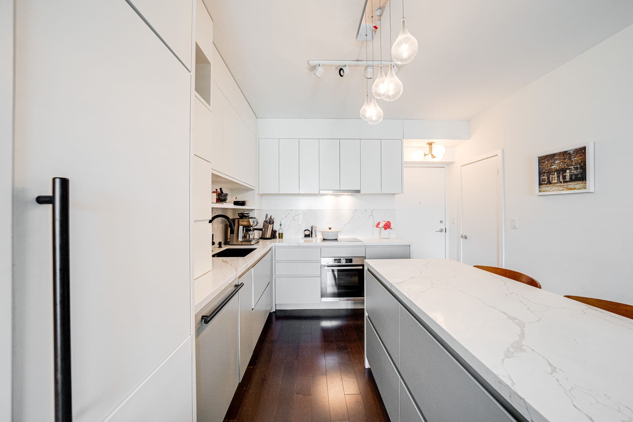 33 Lombard St Unit 2004 Toronto, ON M5C 3H8