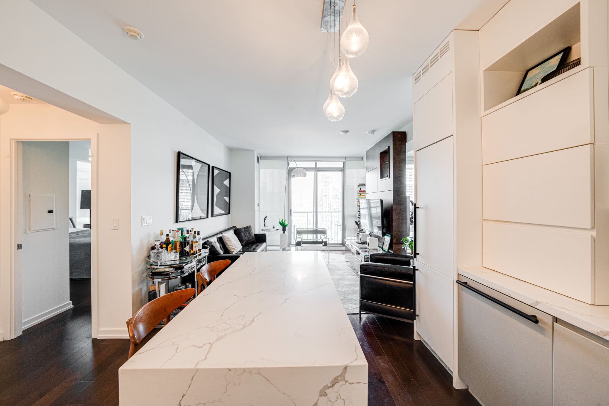 33 Lombard St Unit 2004 Toronto, ON M5C 3H8