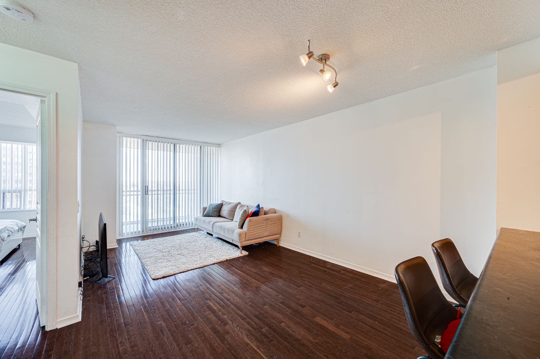 330 Red Maple Rd Unit 1002 Richmond Hill, ON L4C 0T6