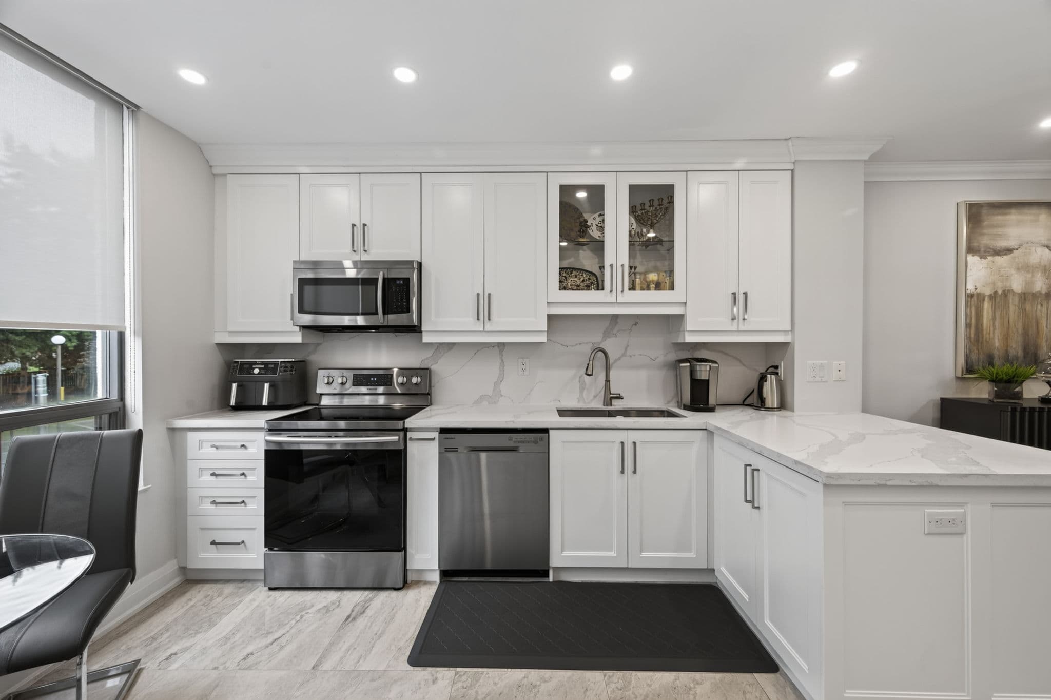 333 Clark Ave W 301 Vaughan, ON L4J 7K4