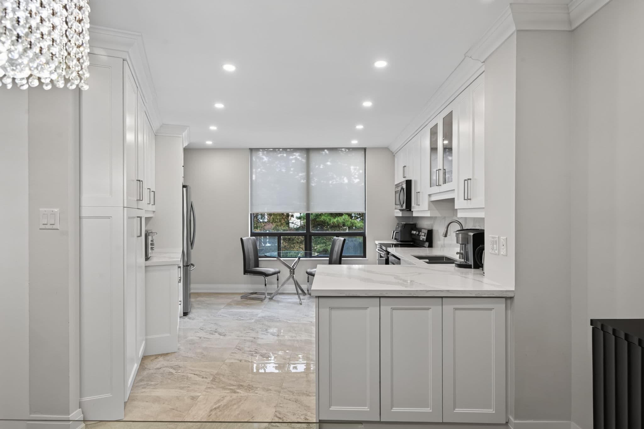333 Clark Ave W 301 Vaughan, ON L4J 7K4
