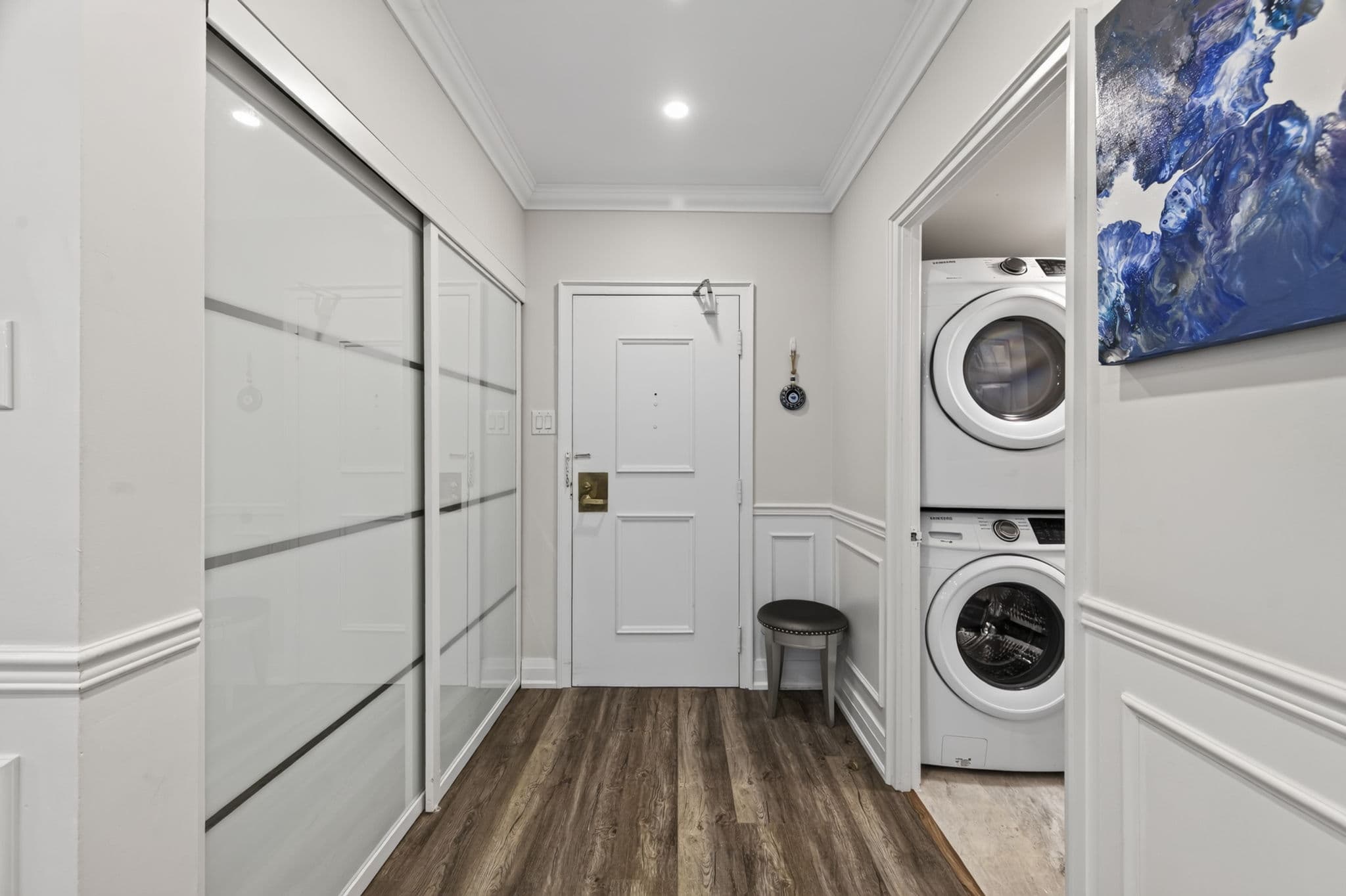 333 Clark Ave W 301 Vaughan, ON L4J 7K4
