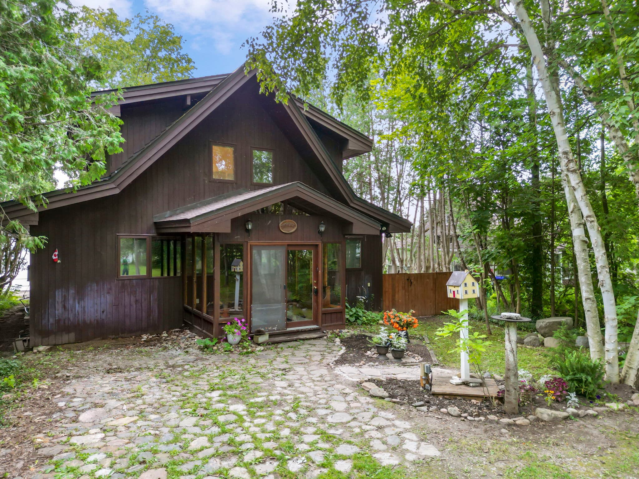 3349 Crescent Harbour Rd Innisfil, ON L9S 2Y8