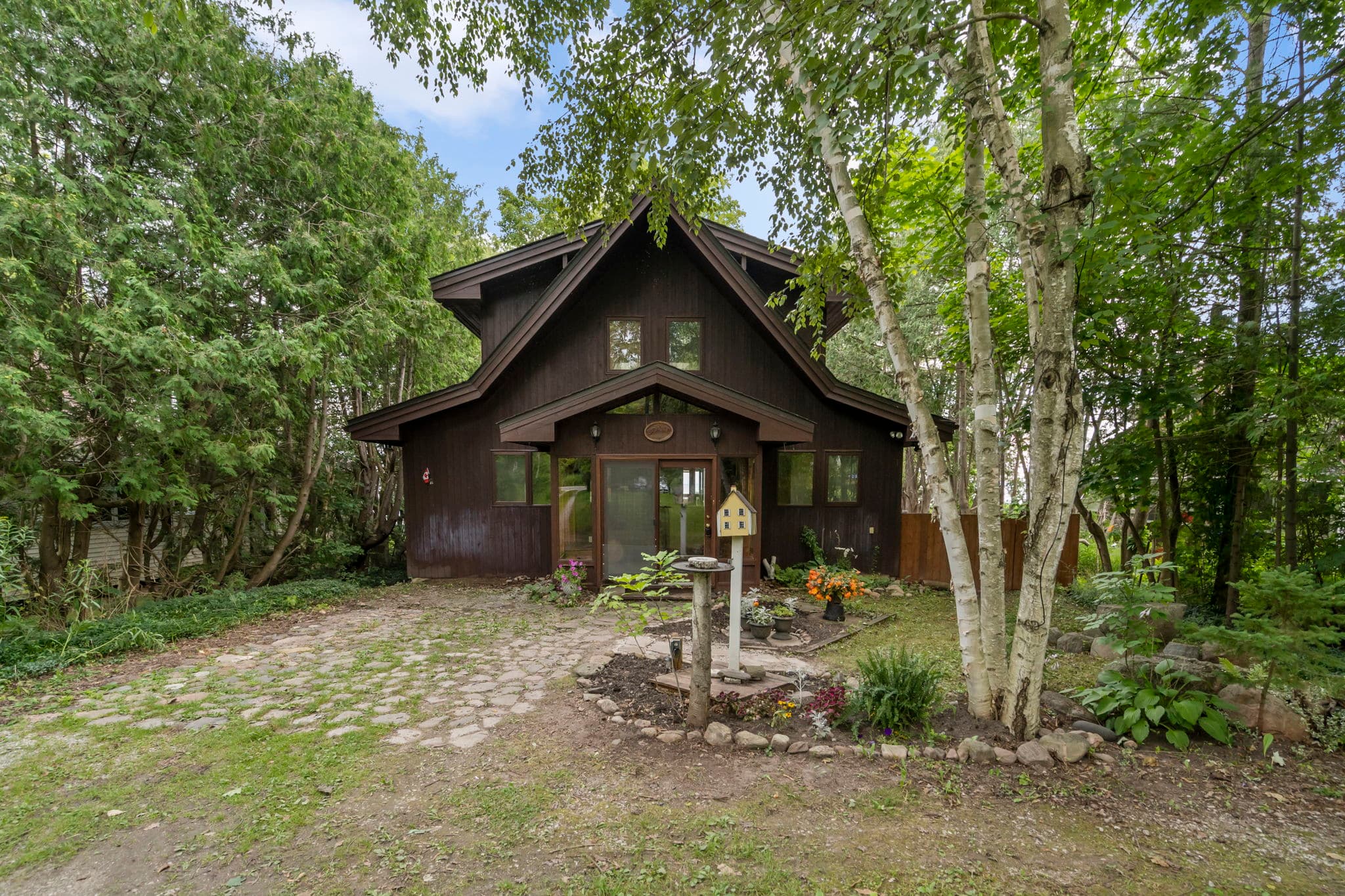 3349 Crescent Harbour Rd Innisfil, ON L9S 2Y8