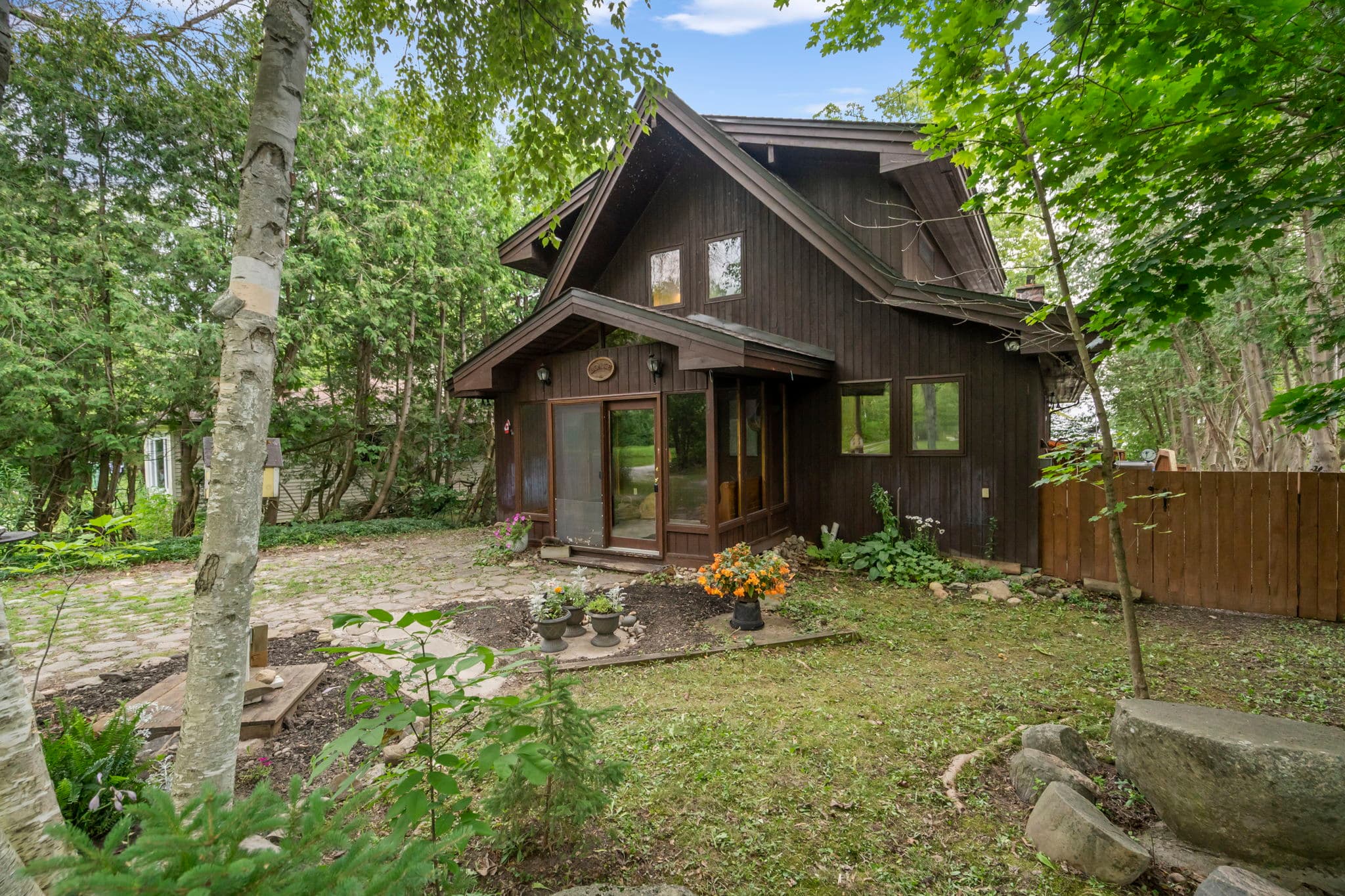 3349 Crescent Harbour Rd Innisfil, ON L9S 2Y8