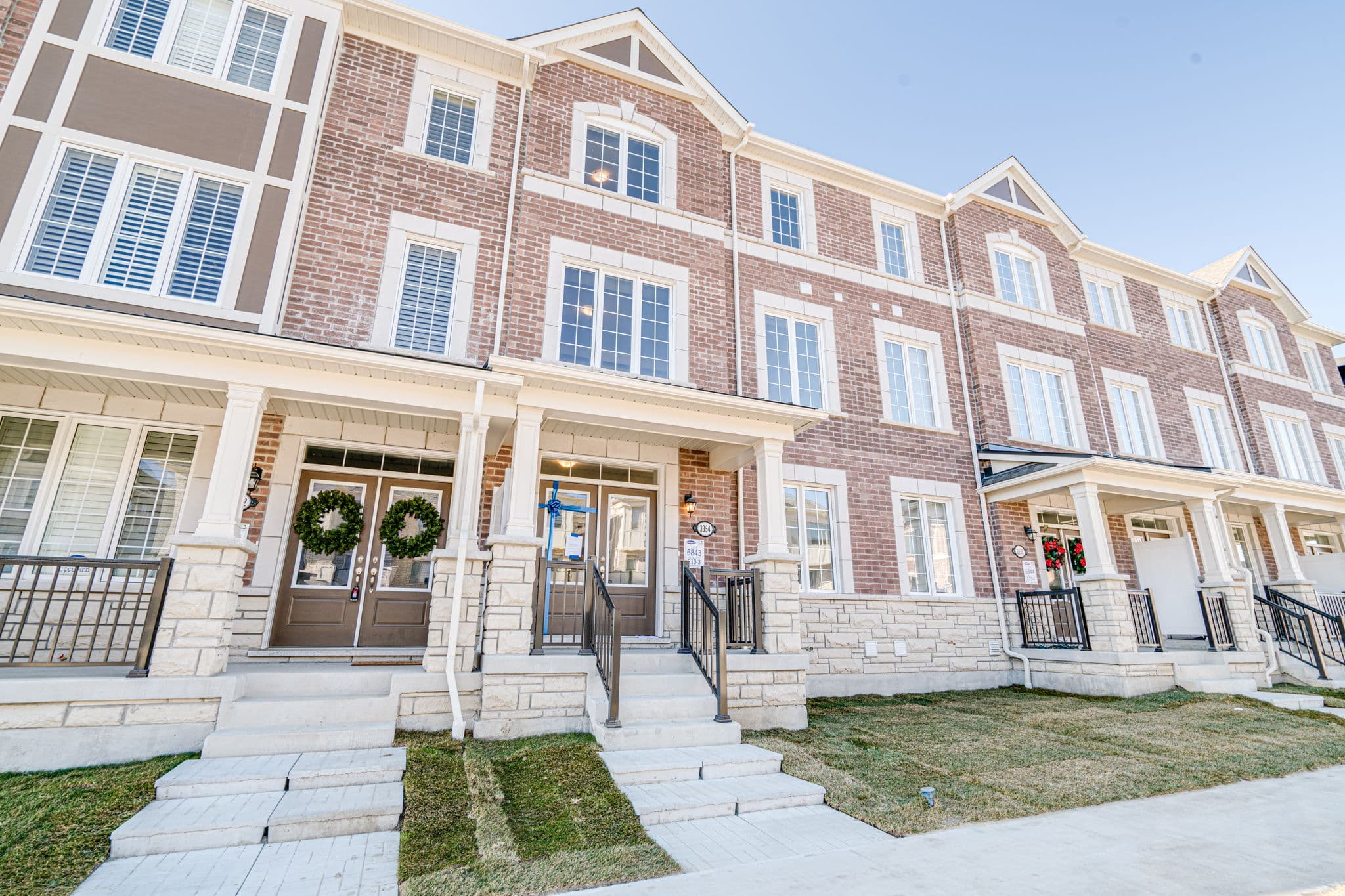 3354 Thunderbird Prom Pickering, ON L0H 1J0