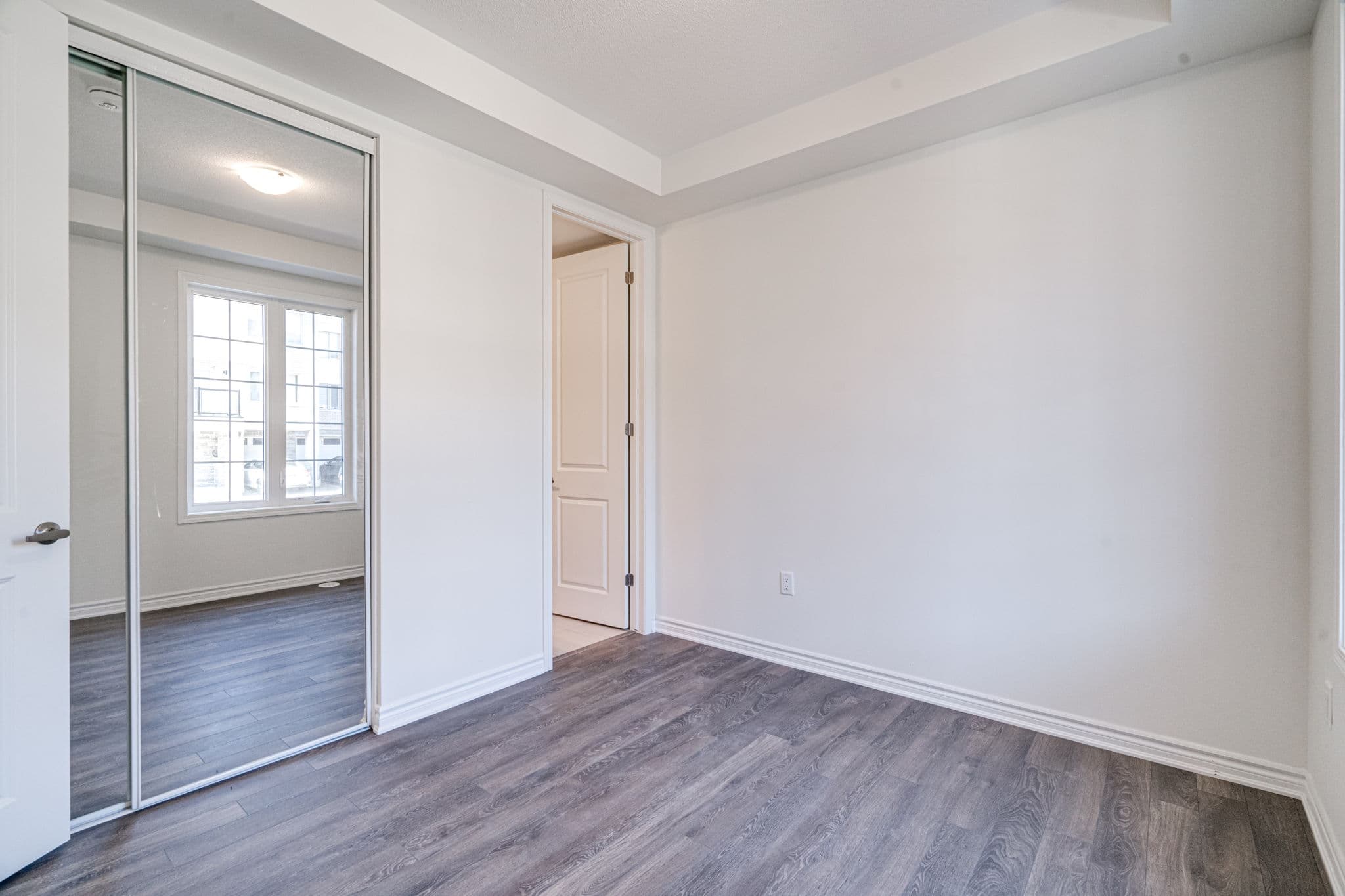 3354 Thunderbird Prom Pickering, ON L0H 1J0