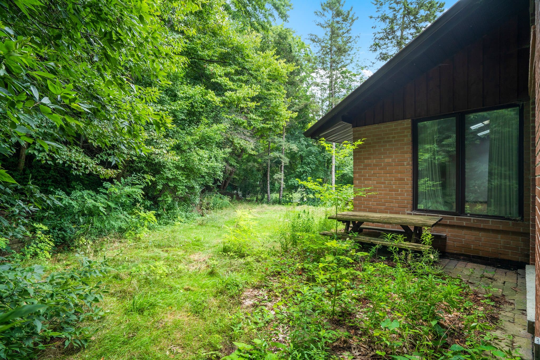 34 Green Valley Rd Toronto, ON M2P 1A6