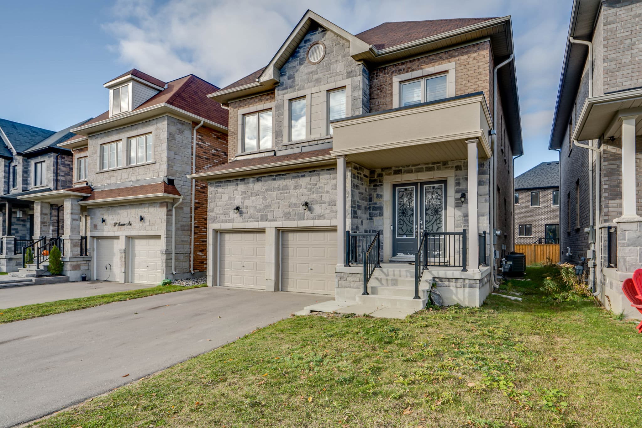 34 Laurier Ave Richmond Hill, ON L4E 2Z7