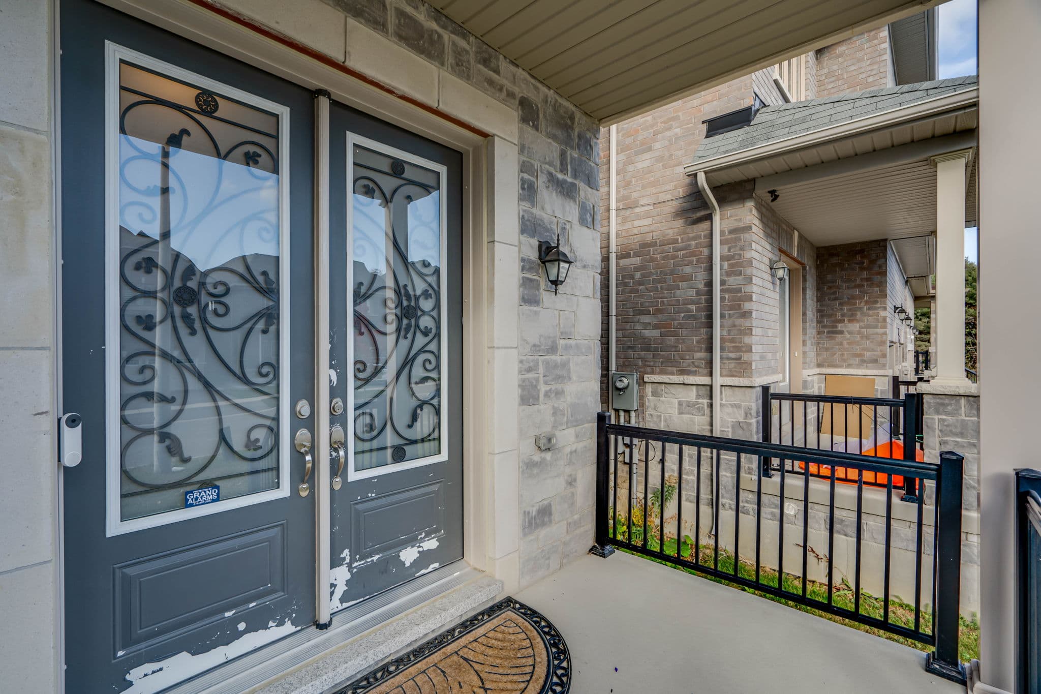 34 Laurier Ave Richmond Hill, ON L4E 2Z7