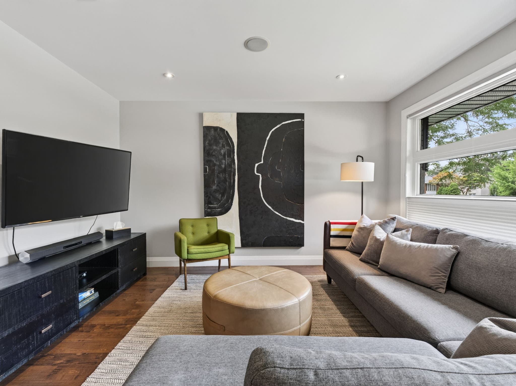 34 Mitre Pl Toronto, ON M9R 3C4